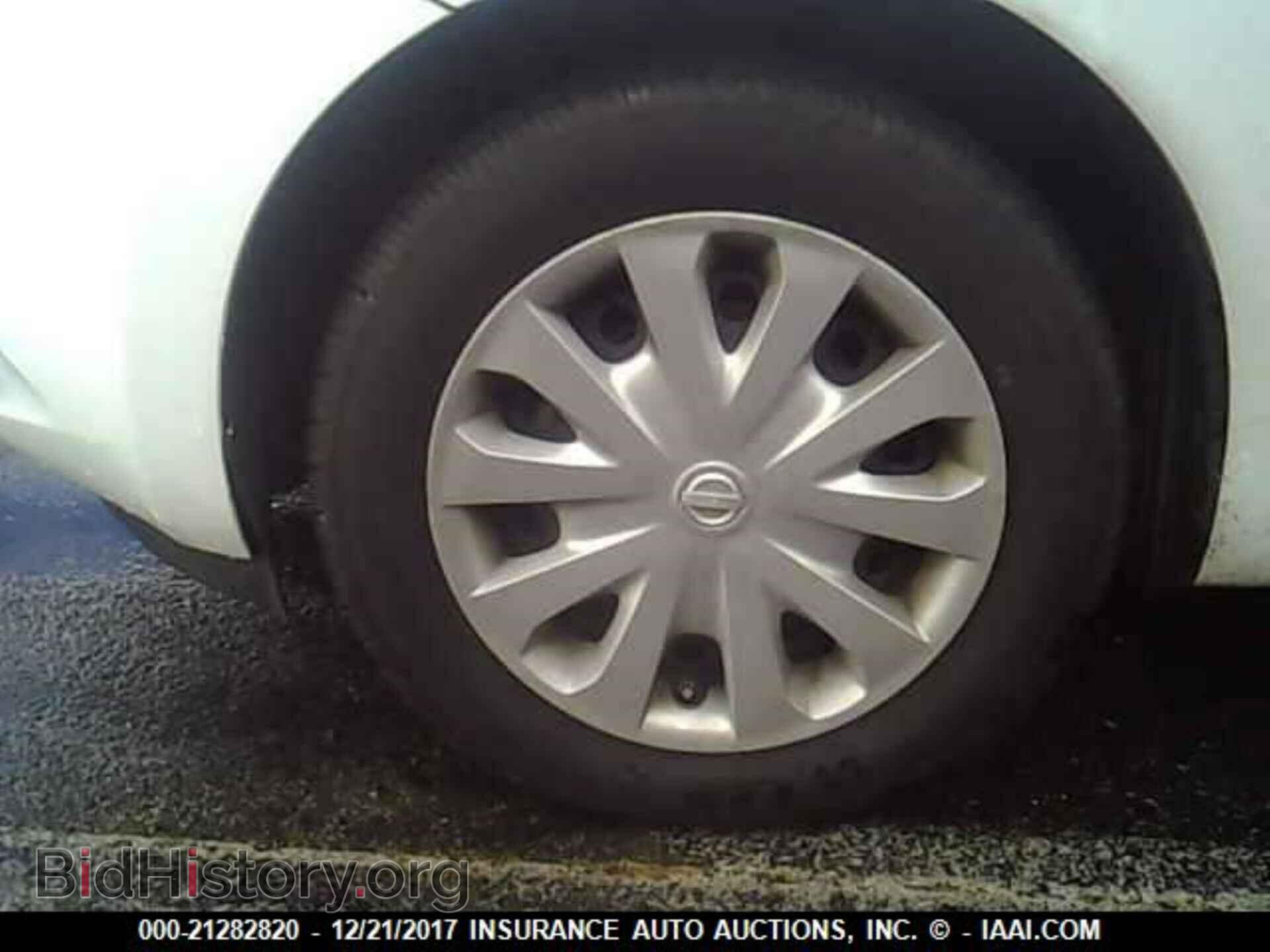 2015 Nissan Versa note - VIN: 3N1CE2CP9FL425685 - Фото 6