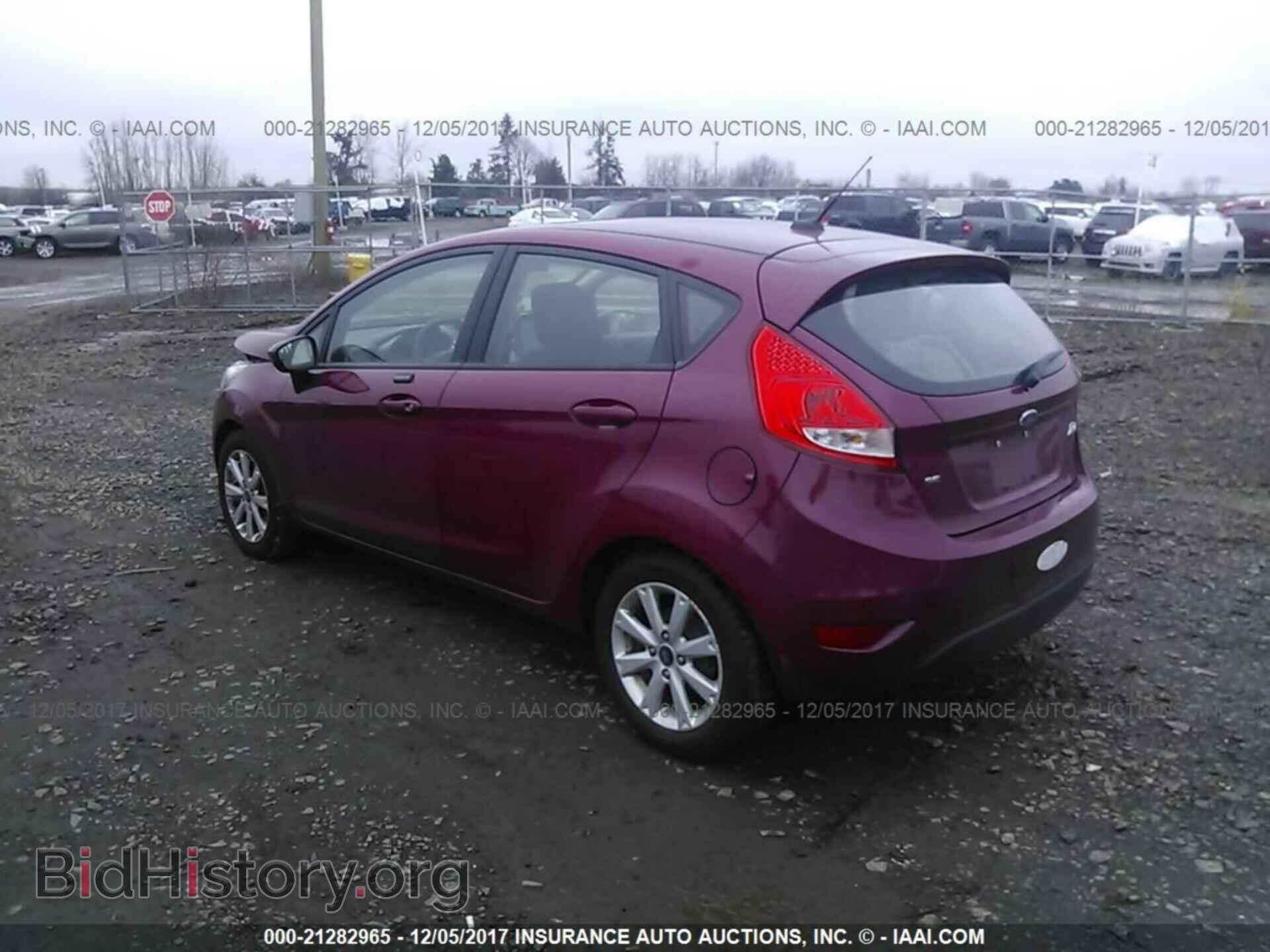 2011 Ford Fiesta - VIN: 3FADP4EJ7BM129784 - Фото 3