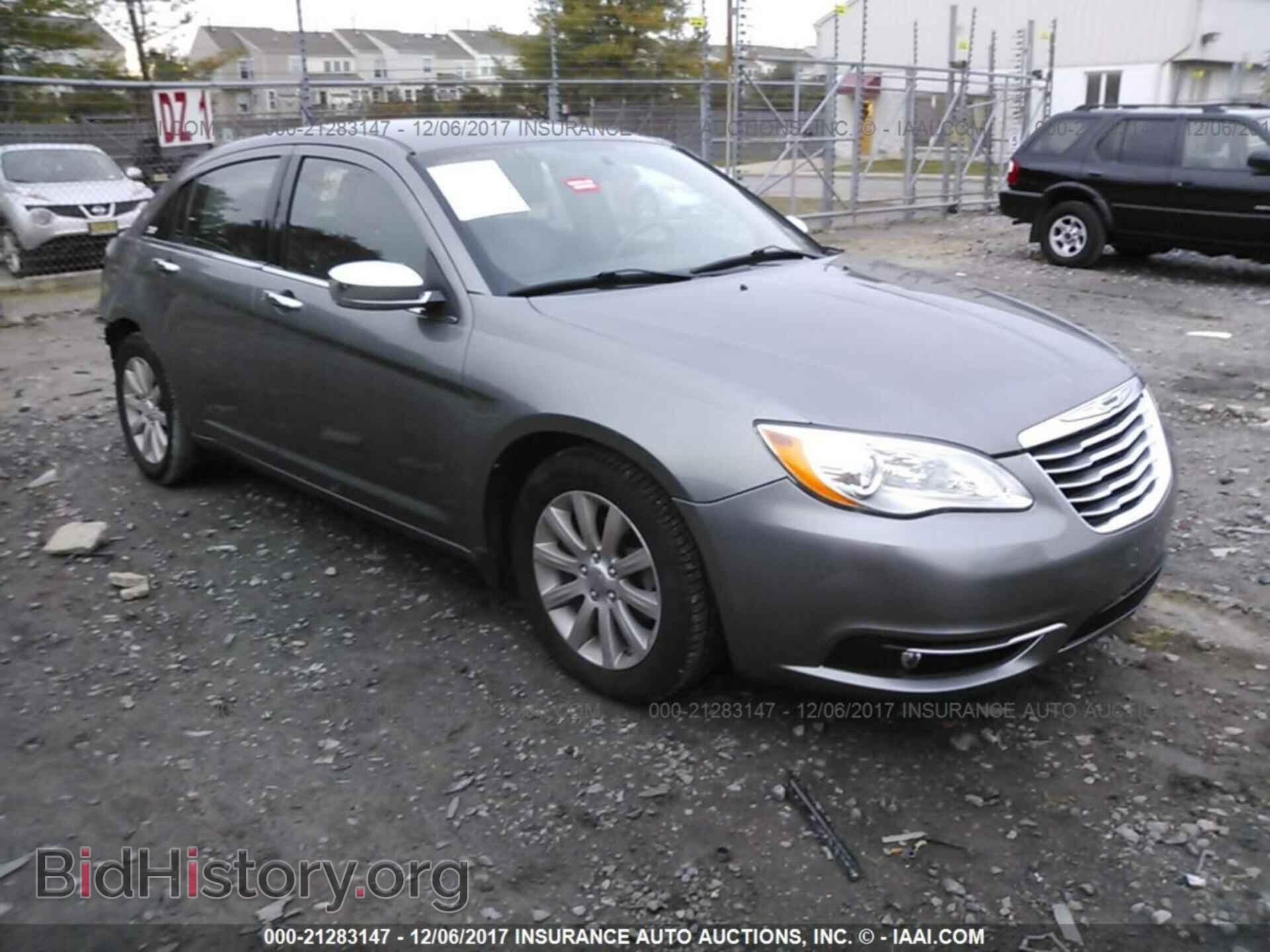 Photo 1C3CCBCG1DN657234 - Chrysler 200 2013
