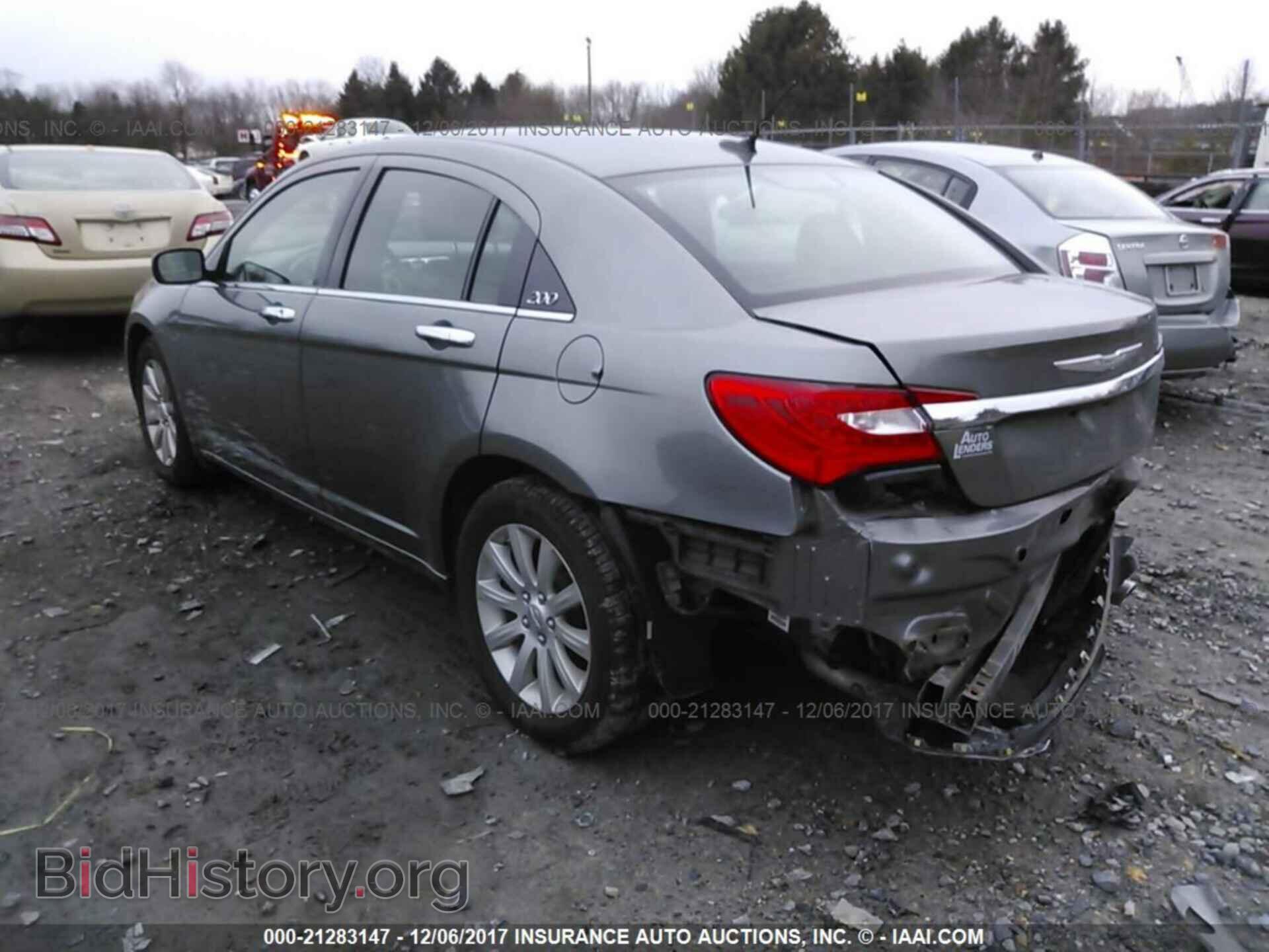 2013 Chrysler 200 - VIN: 1C3CCBCG1DN657234 - Фото 3