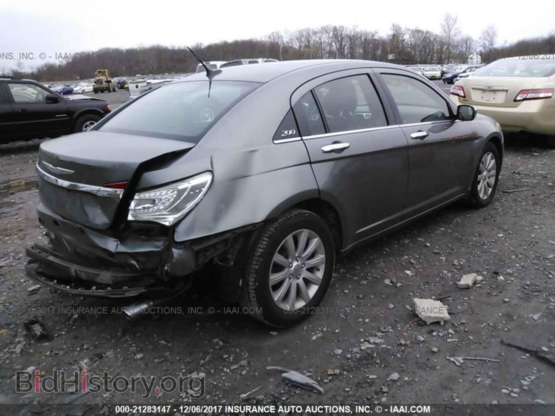 2013 Chrysler 200 - VIN: 1C3CCBCG1DN657234 - Фото 4