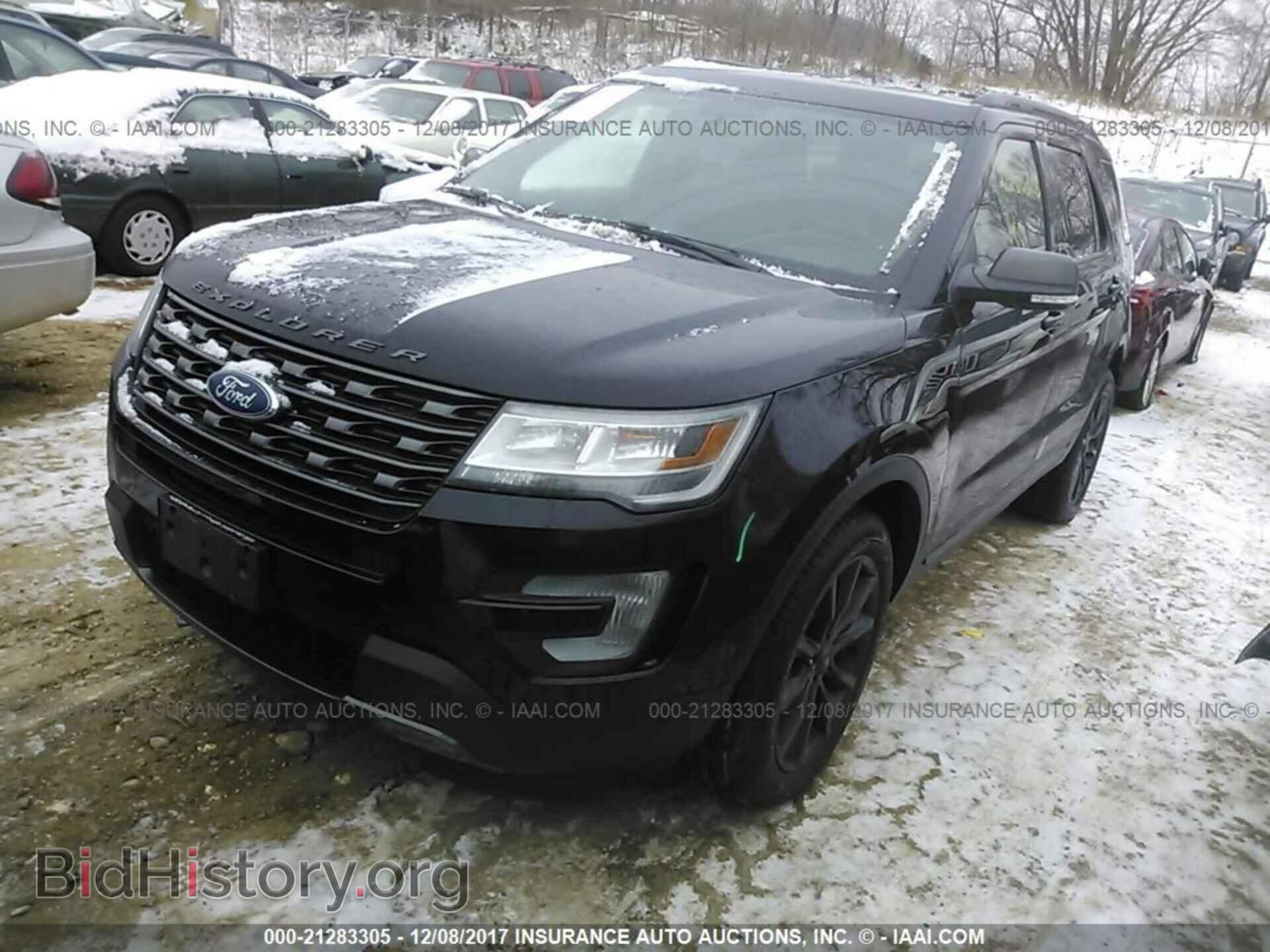 2017 Ford Explorer - VIN: 1FM5K8D87HGD88647 - Photo 2