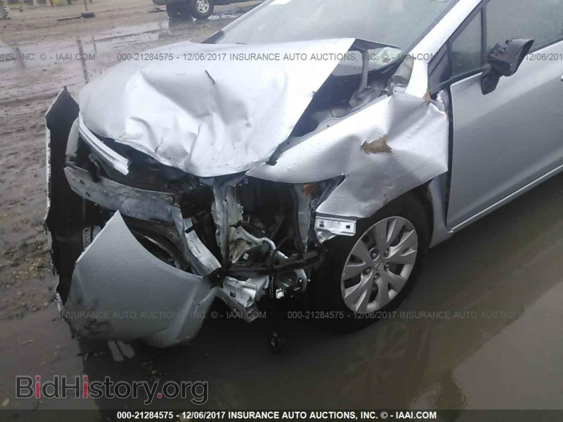 2012 Honda Civic - VIN: 2HGFB2F54CH526927 - Photo 6