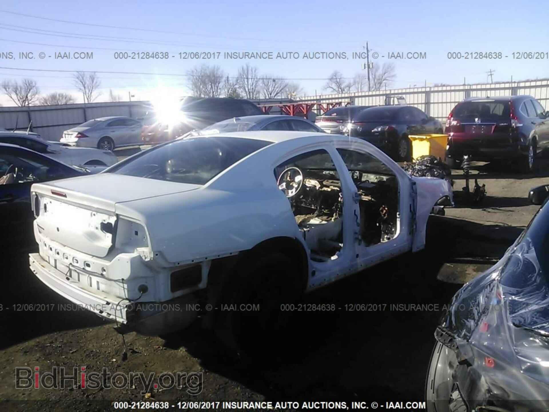 2013 Dodge Charger - VIN: 2C3CDXAT8DH568179 - Photo 4