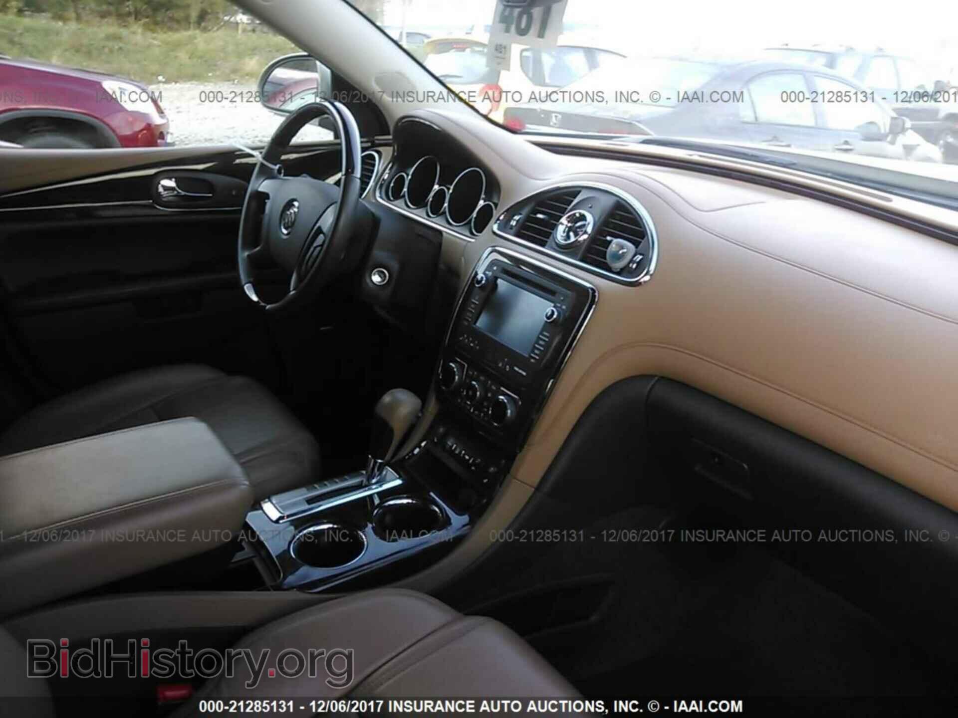 2014 Buick Enclave - VIN: 5GAKRCKD4EJ165133 - Photo 5
