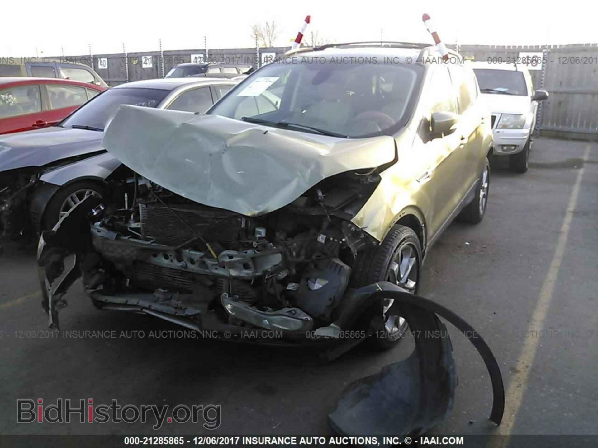 2013 Ford Escape - VIN: 1FMCU9H98DUB23421 - Photo 2