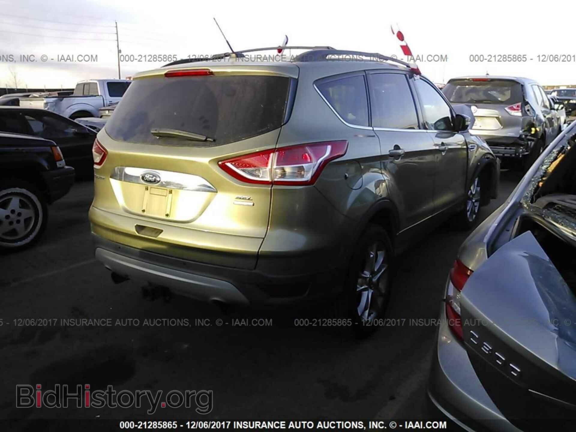 2013 Ford Escape - VIN: 1FMCU9H98DUB23421 - Photo 4