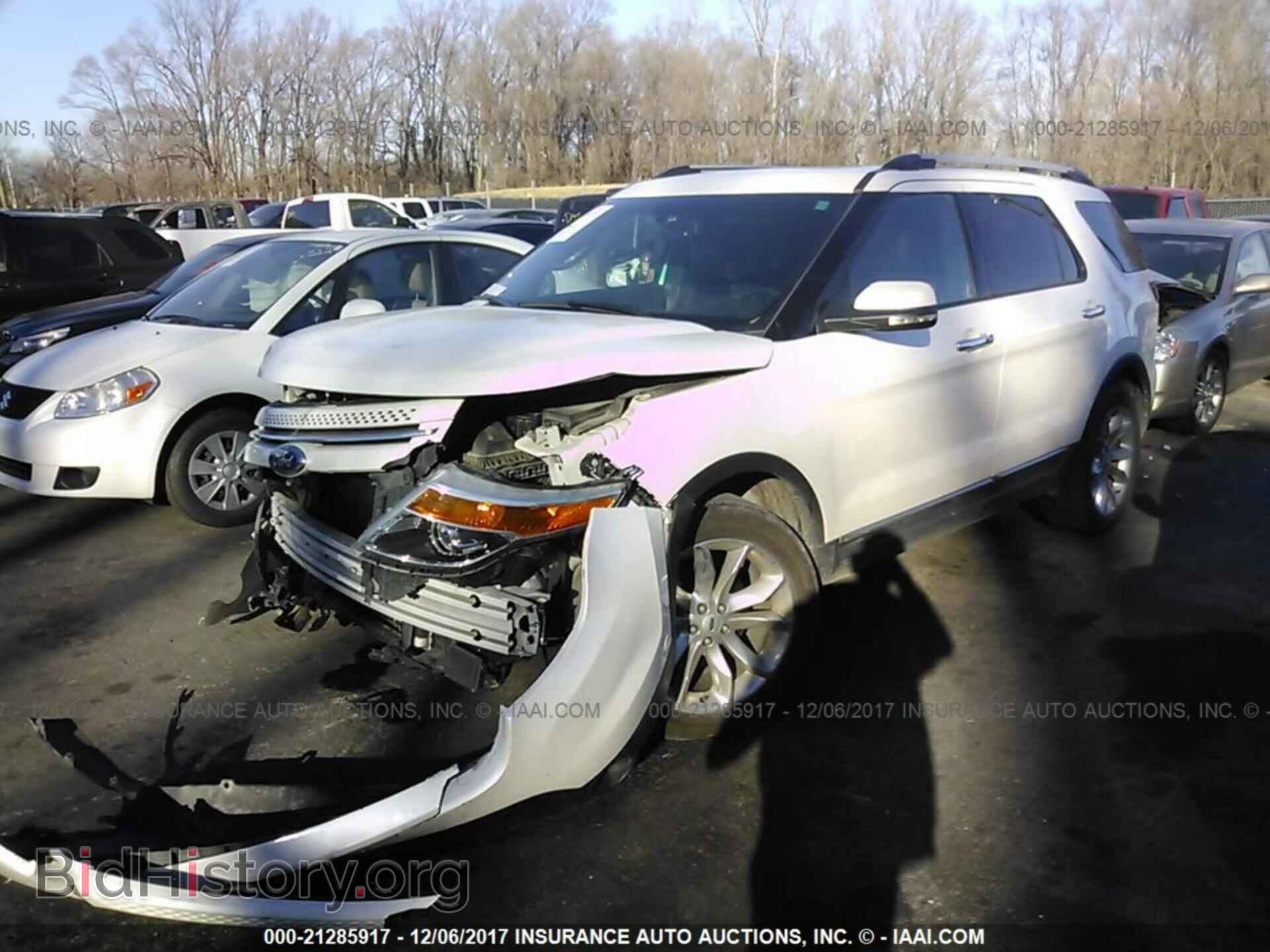2012 Ford Explorer - VIN: 1FMHK8F83CGA13213 - Фото 2