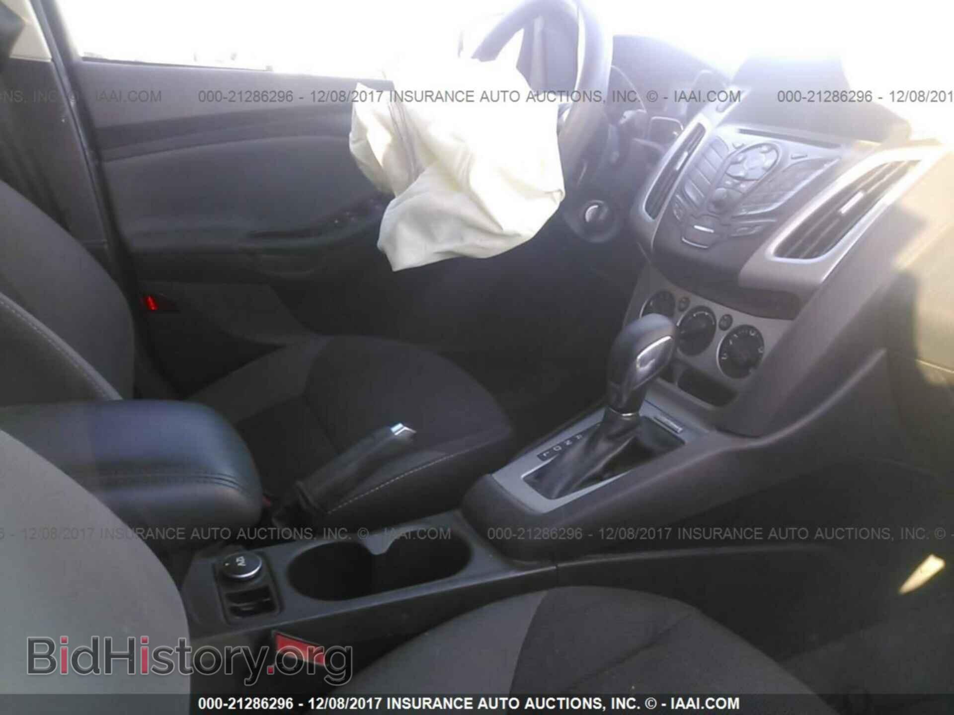 2012 Ford Focus - VIN: 1FAHP3F22CL237249 - Photo 5