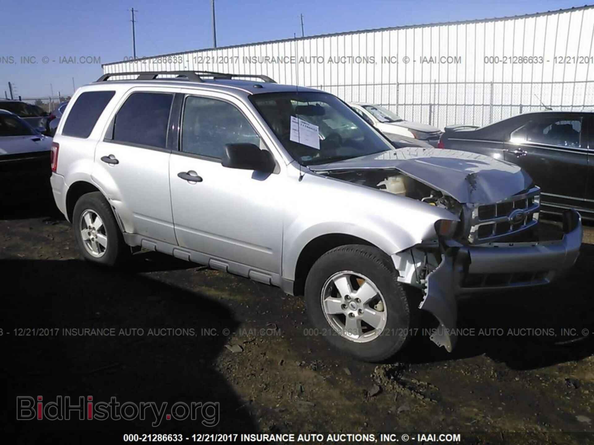 Photo 1FMCU0DG8CKA47600 - Ford Escape 2012