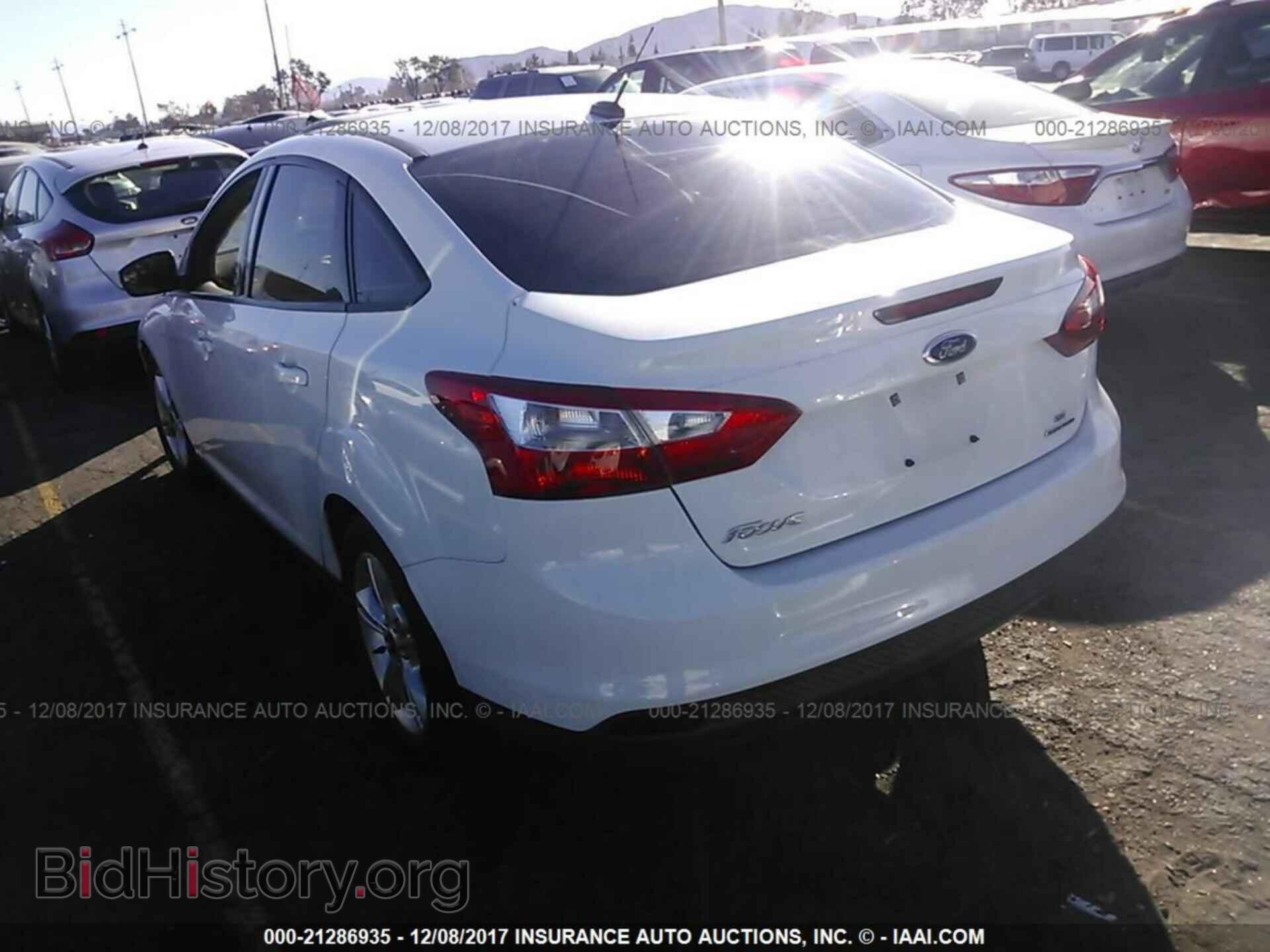 2014 Ford Focus - VIN: 1FADP3F27EL313291 - Photo 3