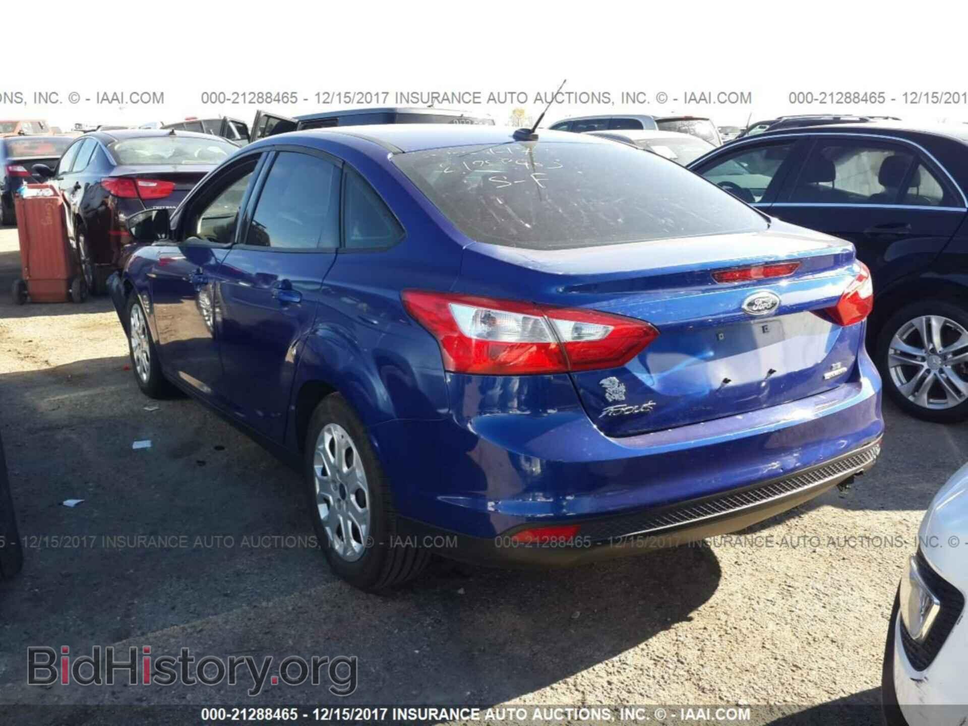 2012 Ford Focus - VIN: 1FAHP3F21CL435241 - Фото 3