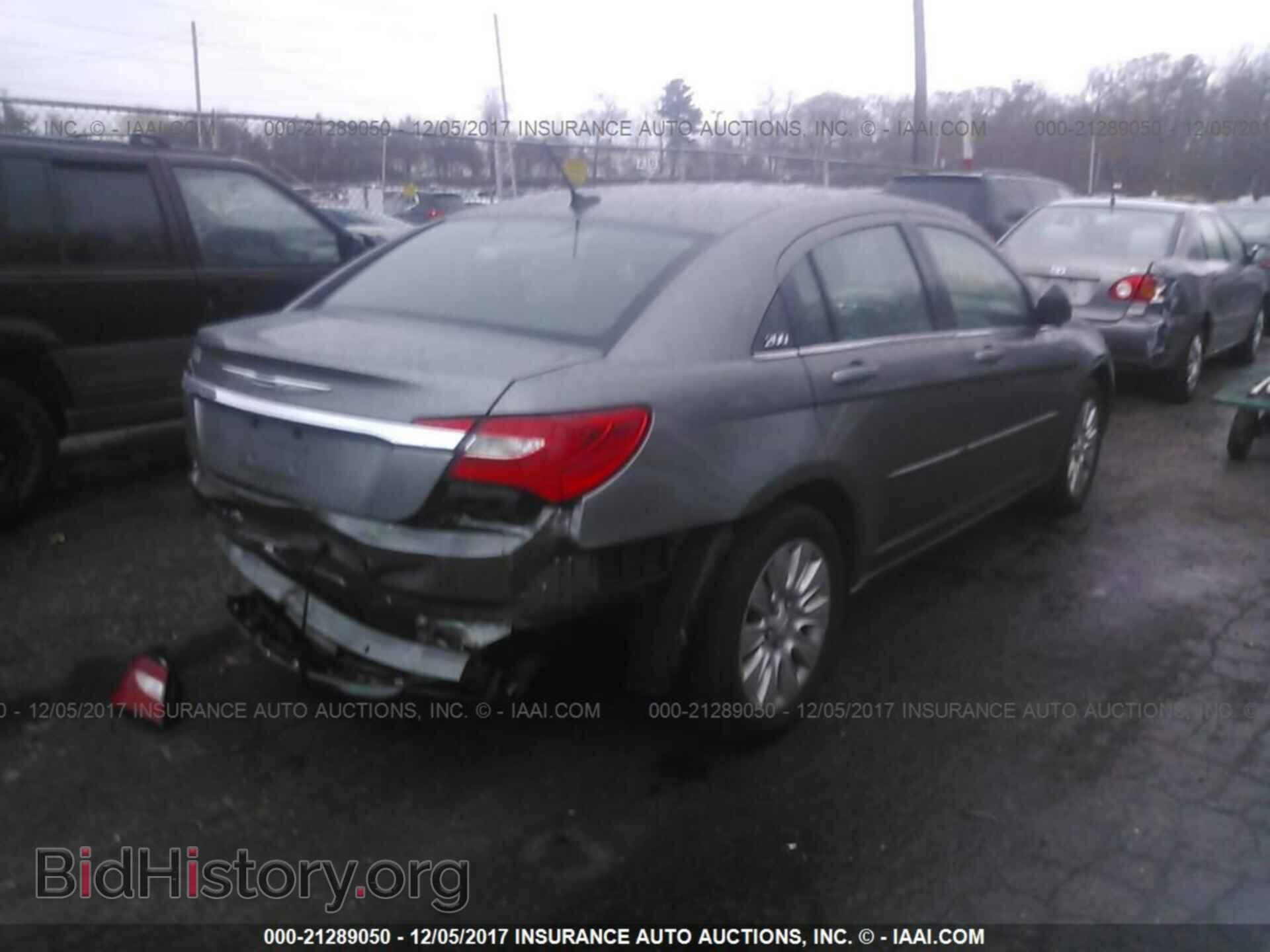 2012 Chrysler 200 - VIN: 1C3CCBABXCN273135 - Фото 4