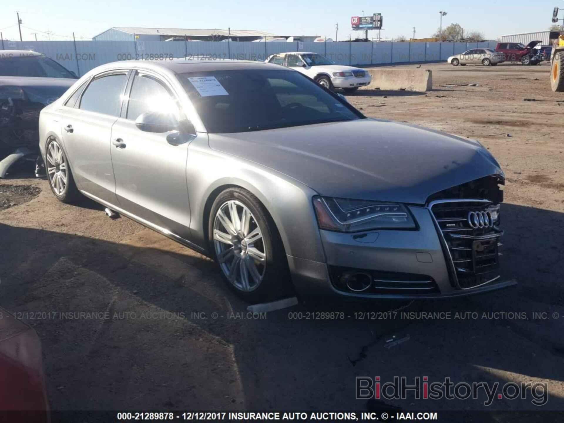 Photo WAUR2AFD8DN012033 - Audi A8 2013