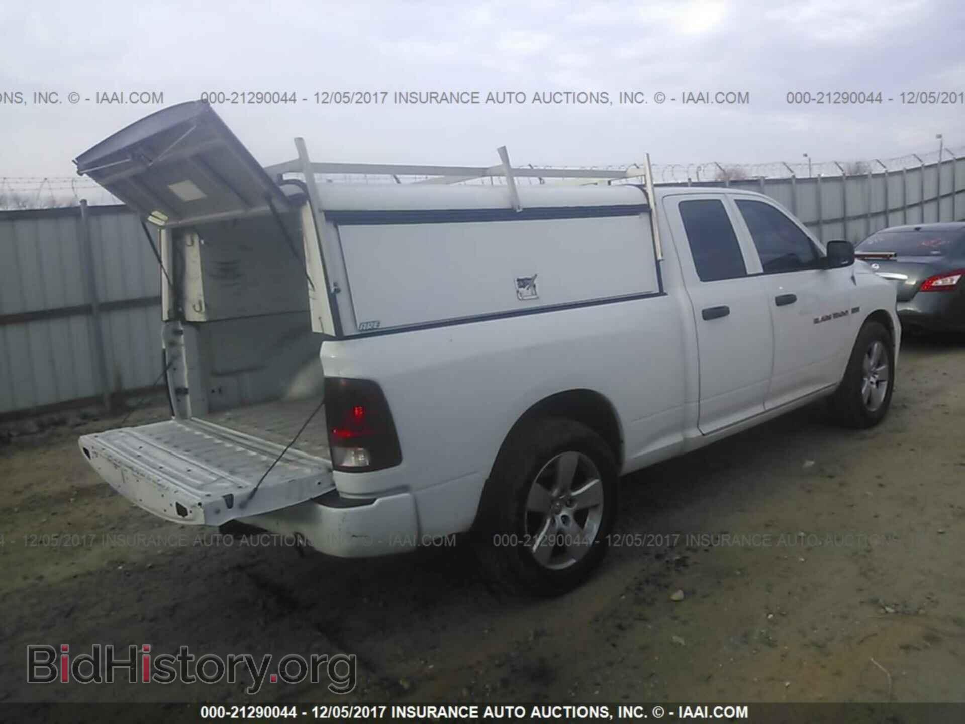 2012 Dodge Ram 1500 - VIN: 1C6RD7FT3CS242562 - Photo 4