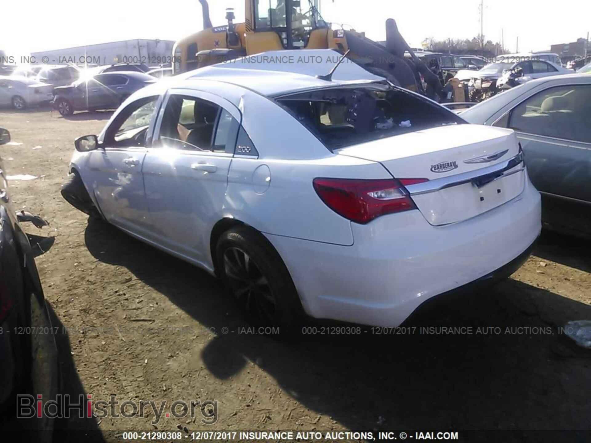 2013 Chrysler 200 - VIN: 1C3CCBBB2DN570223 - Photo 3