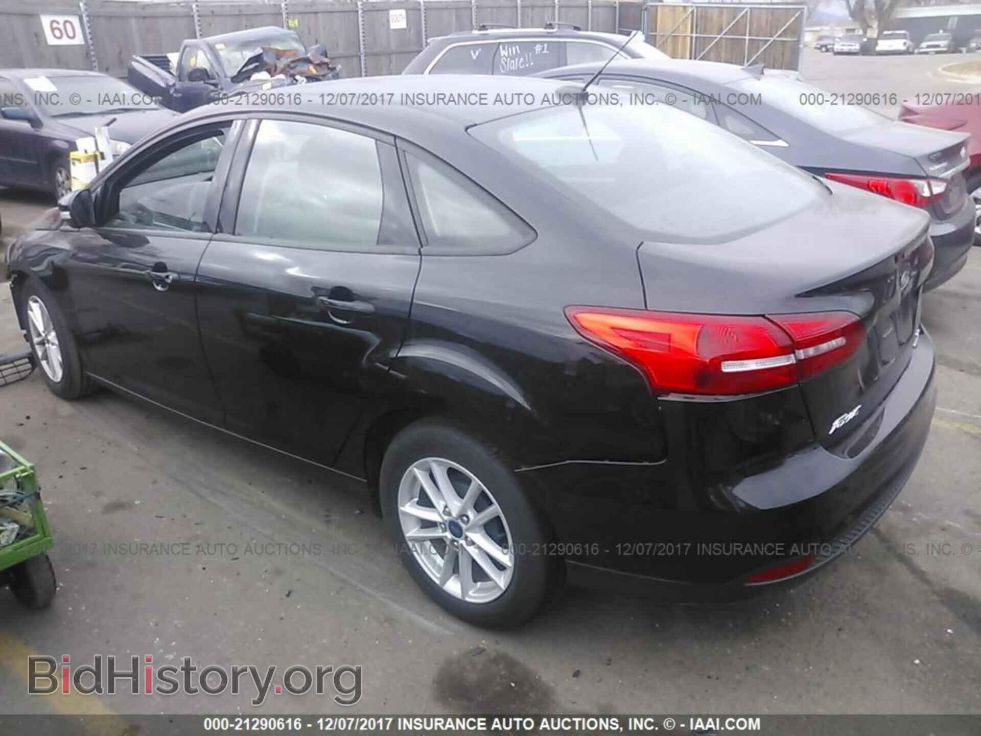 2016 Ford Focus - VIN: 1FADP3F27GL361506 - Фото 3