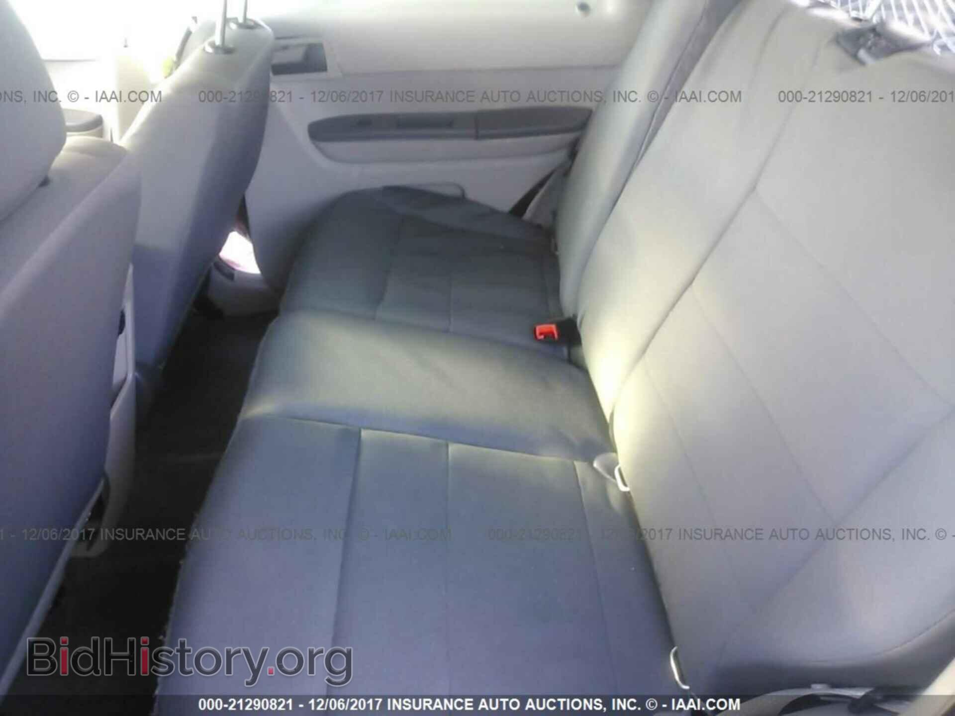2012 Ford Escape - VIN: 1FMCU0C7XCKB51684 - Photo 8
