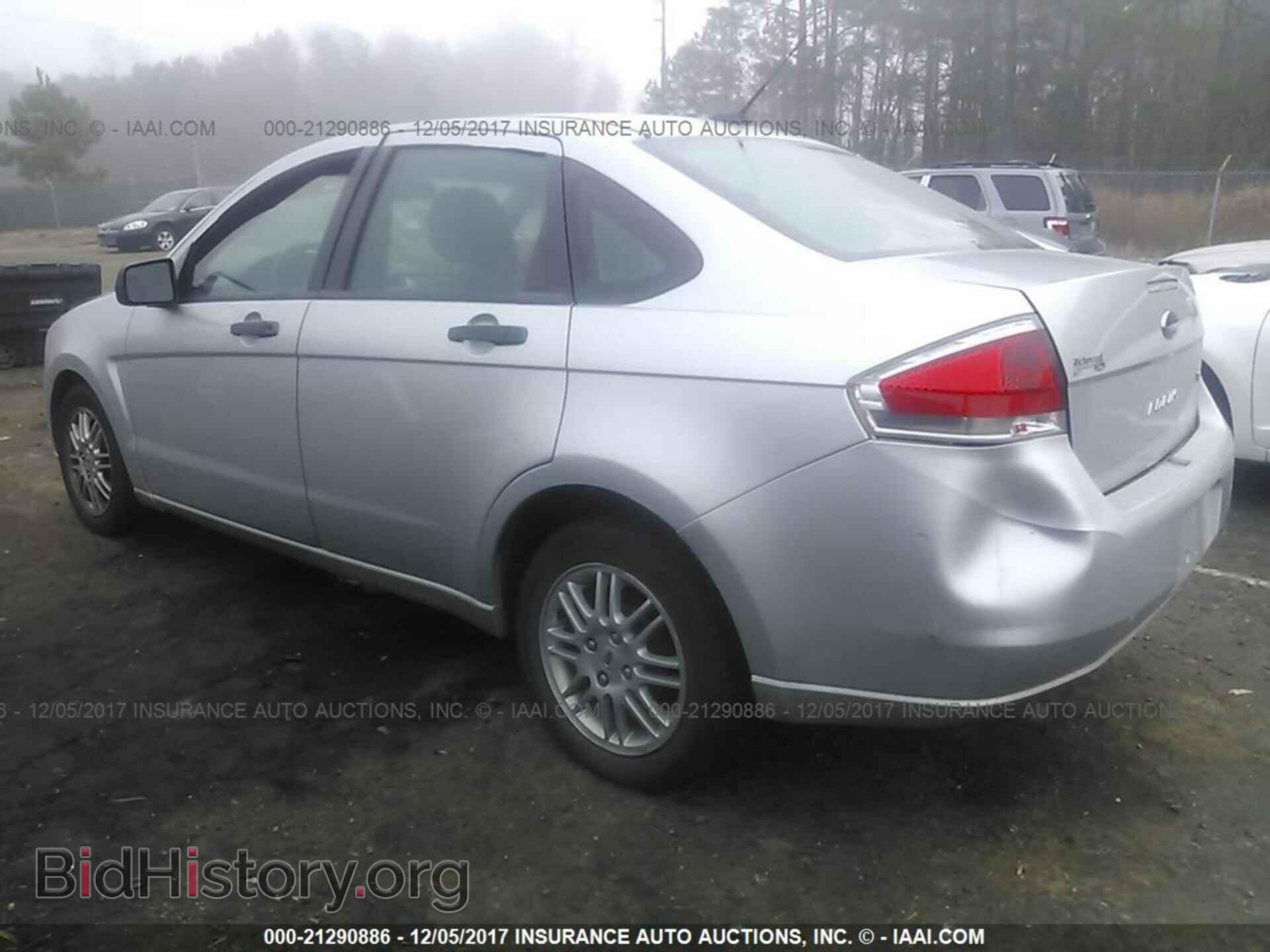 2011 Ford Focus - VIN: 1FAHP3FN9BW121036 - Фото 3