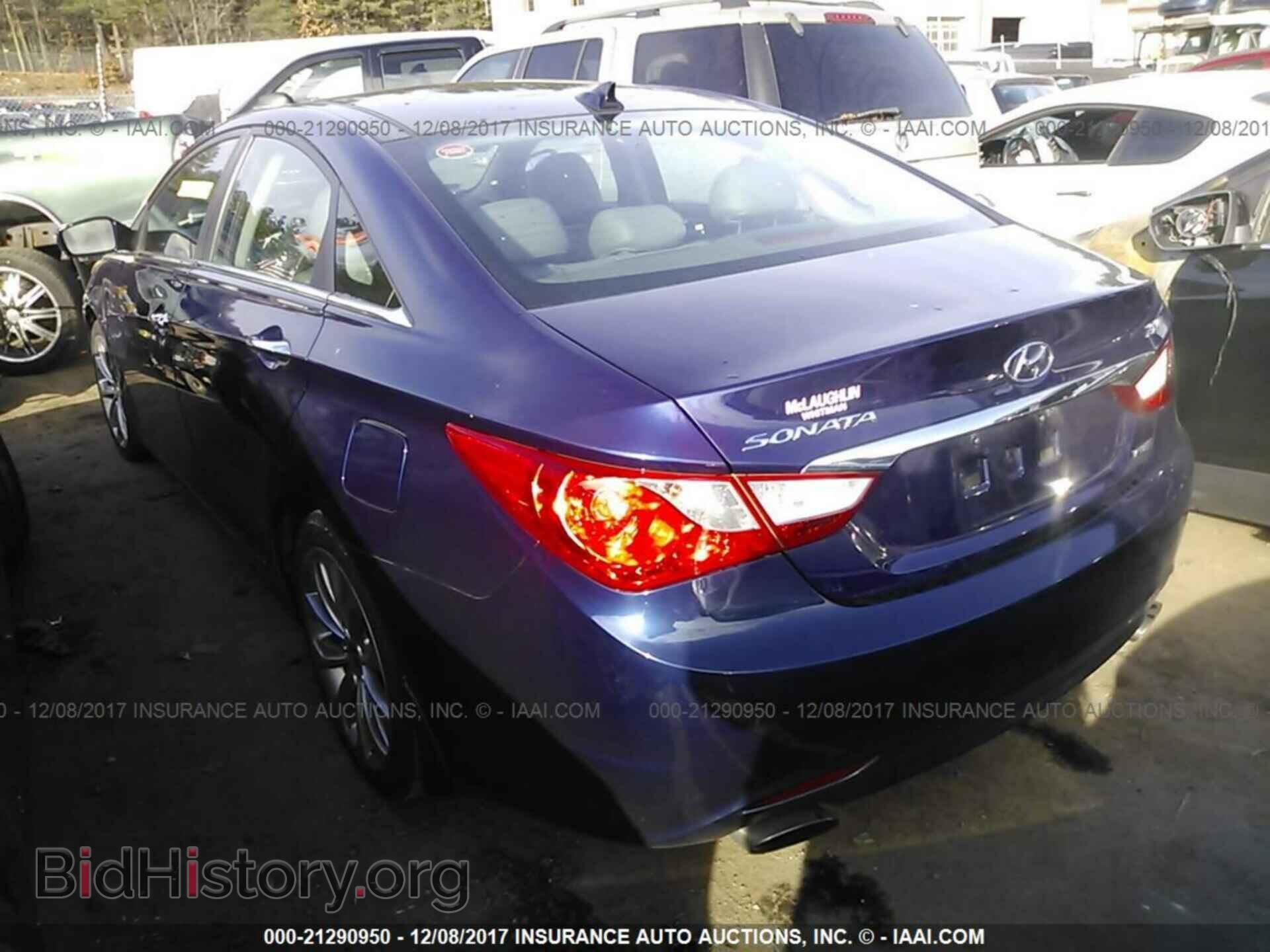 2012 Hyundai Sonata - VIN: 5NPEC4AB5CH403564 - Photo 3