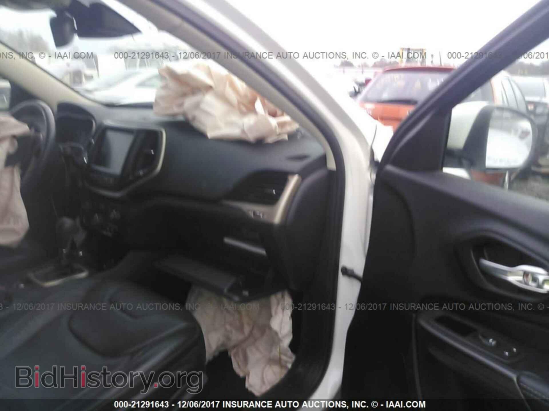 2015 Jeep Cherokee - VIN: 1C4PJMDS1FW613071 - Фото 5