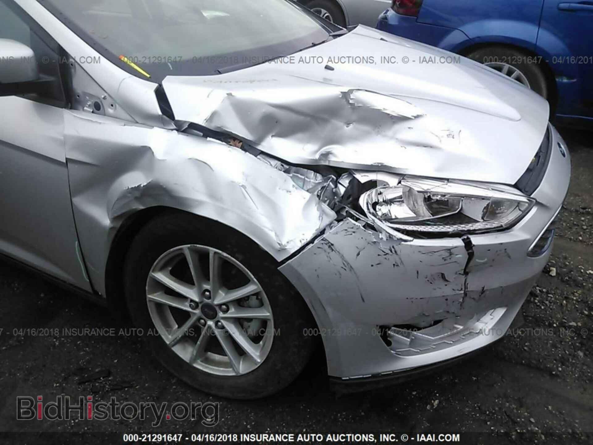 2017 Ford Focus - VIN: 1FADP3F26HL276240 - Photo 6