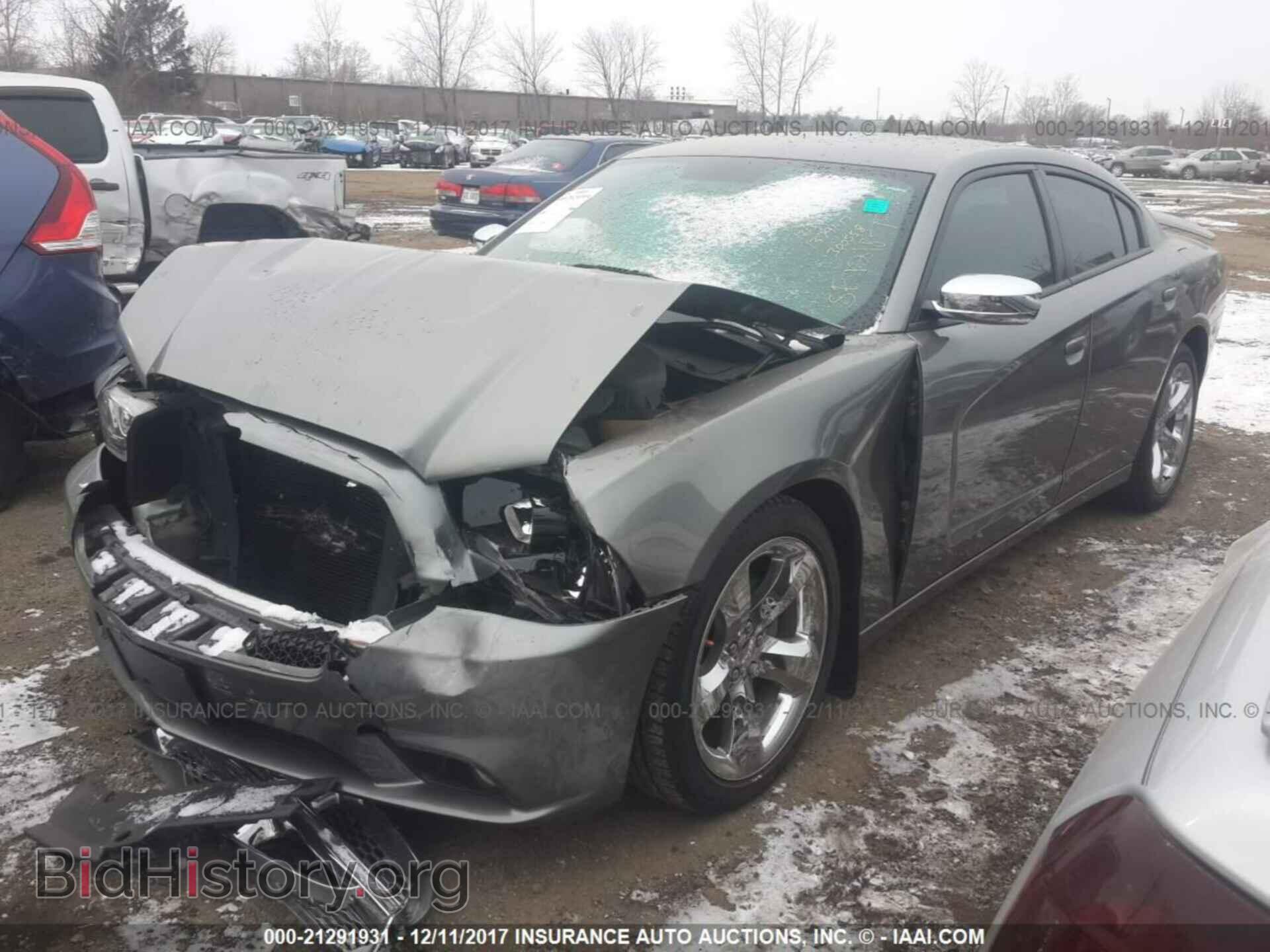 2012 Dodge Charger - VIN: 2C3CDXHG4CH300558 - Photo 2