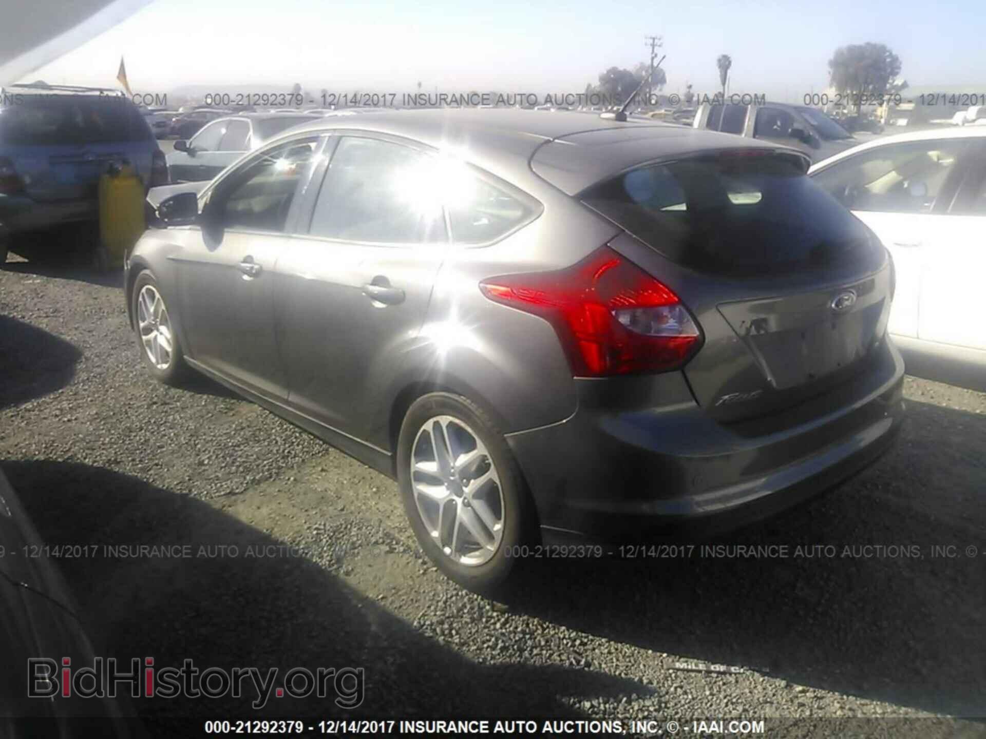 2014 Ford Focus - VIN: 1FADP3K25EL453426 - Фото 3
