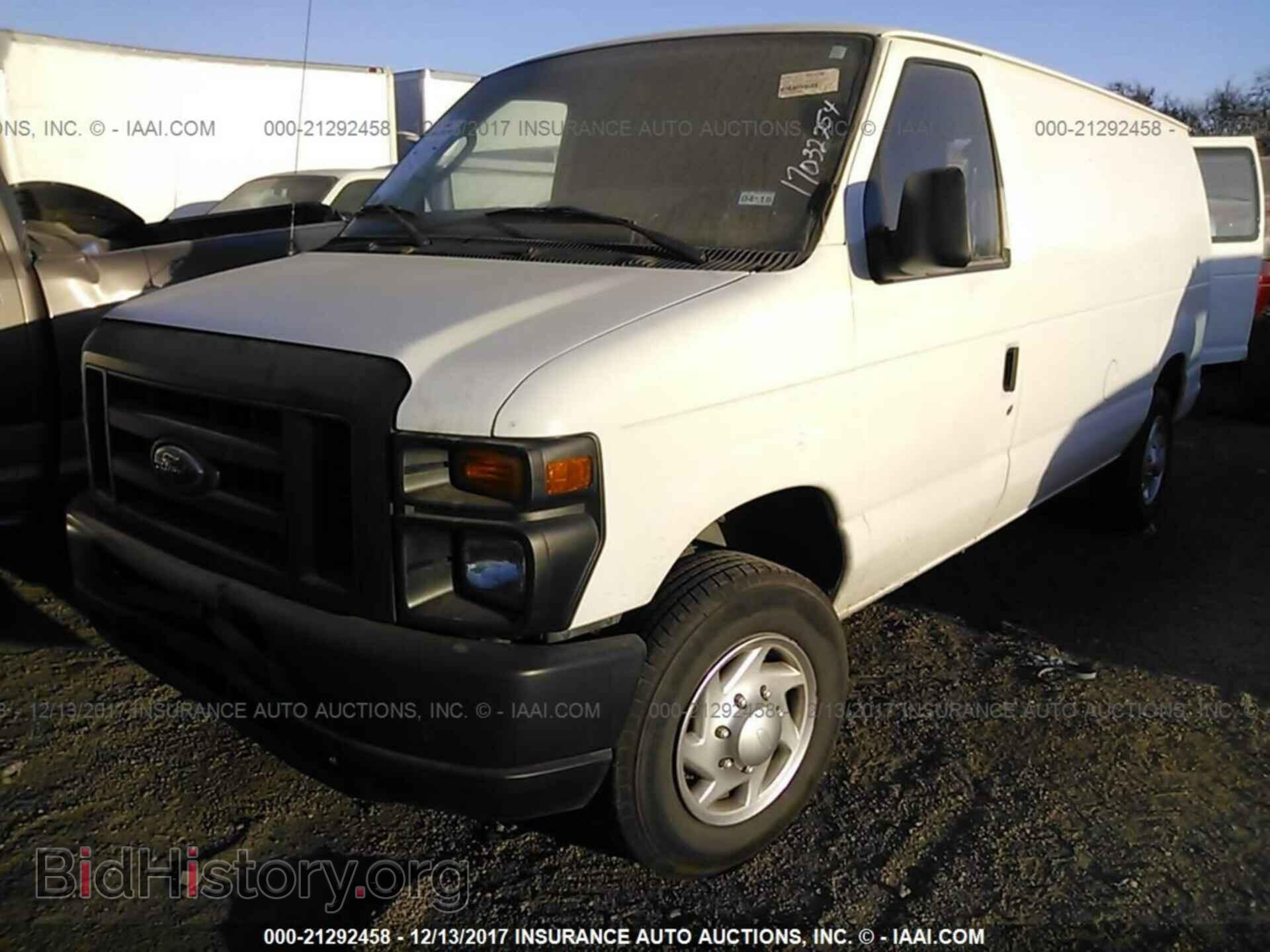 2013 Ford Econoline - VIN: 1FTNE1EW6DDA58221 - Фото 2