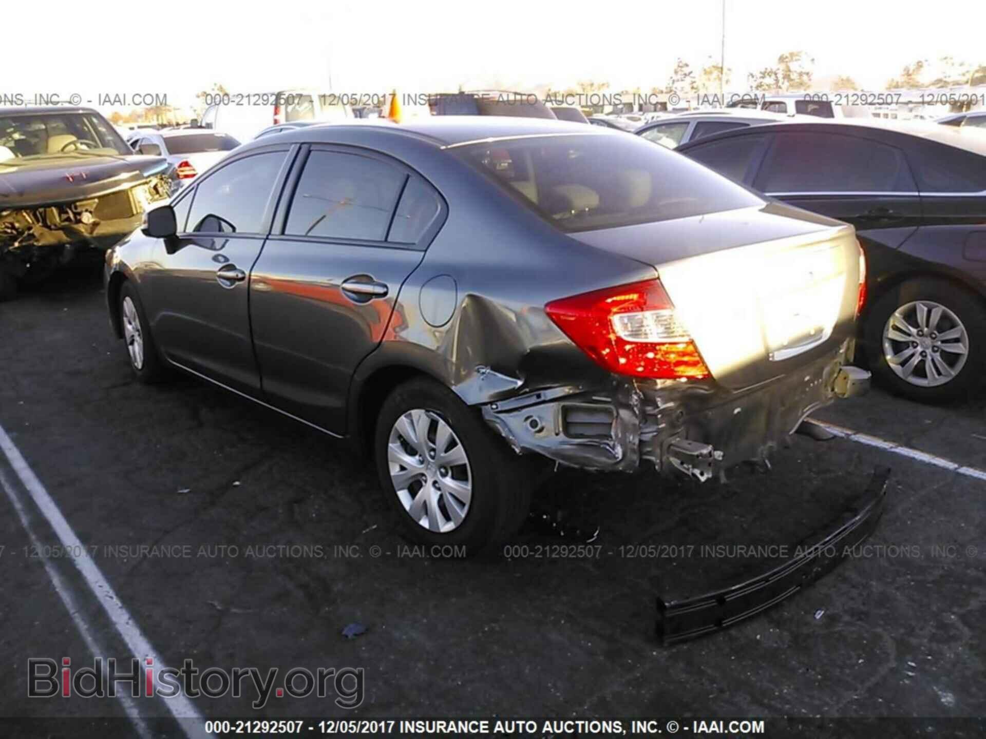 2012 Honda Civic - VIN: 19XFB2F54CE350407 - Photo 3