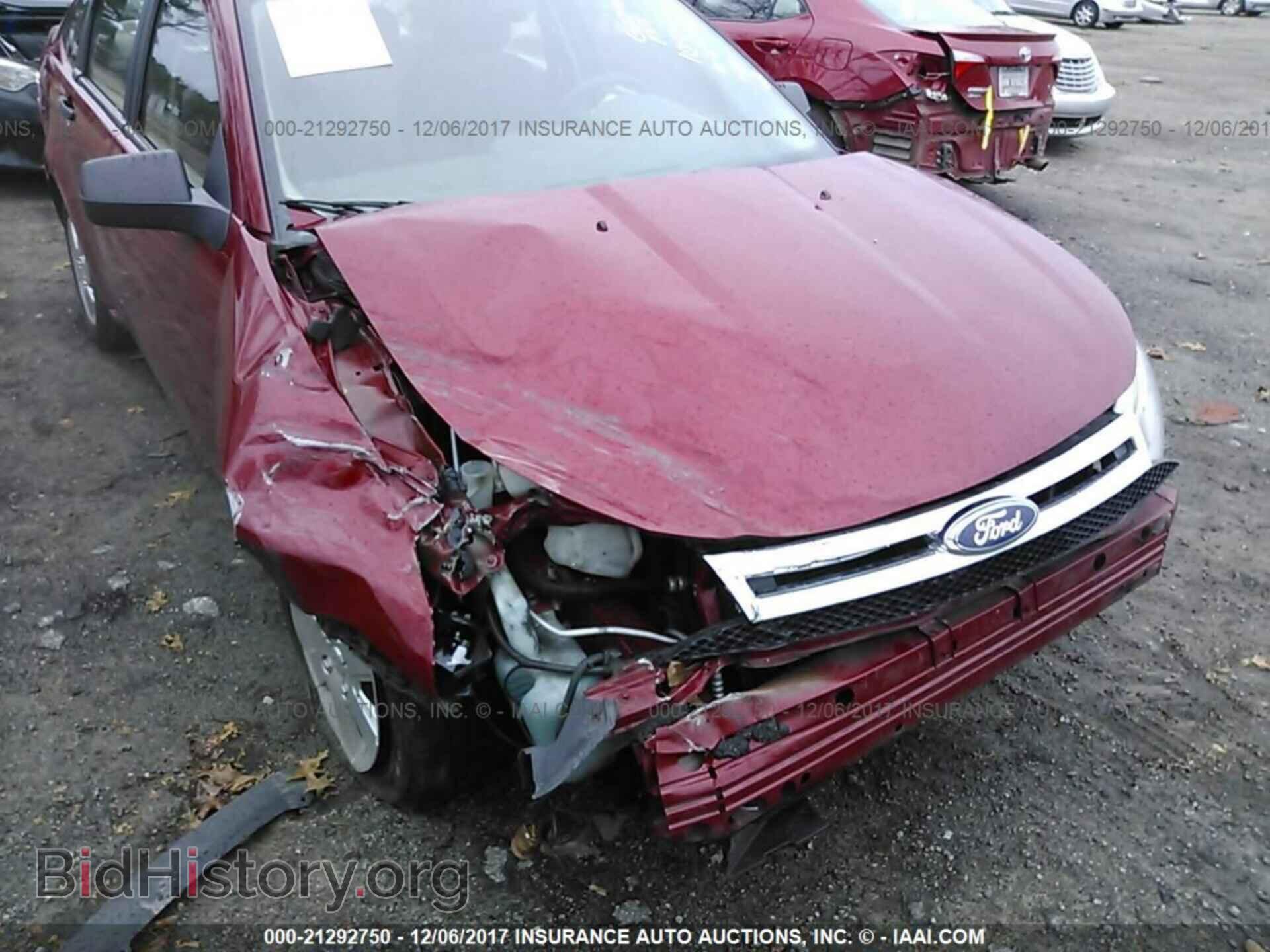 2011 Ford Focus - VIN: 1FAHP3EN6BW141049 - Фото 6
