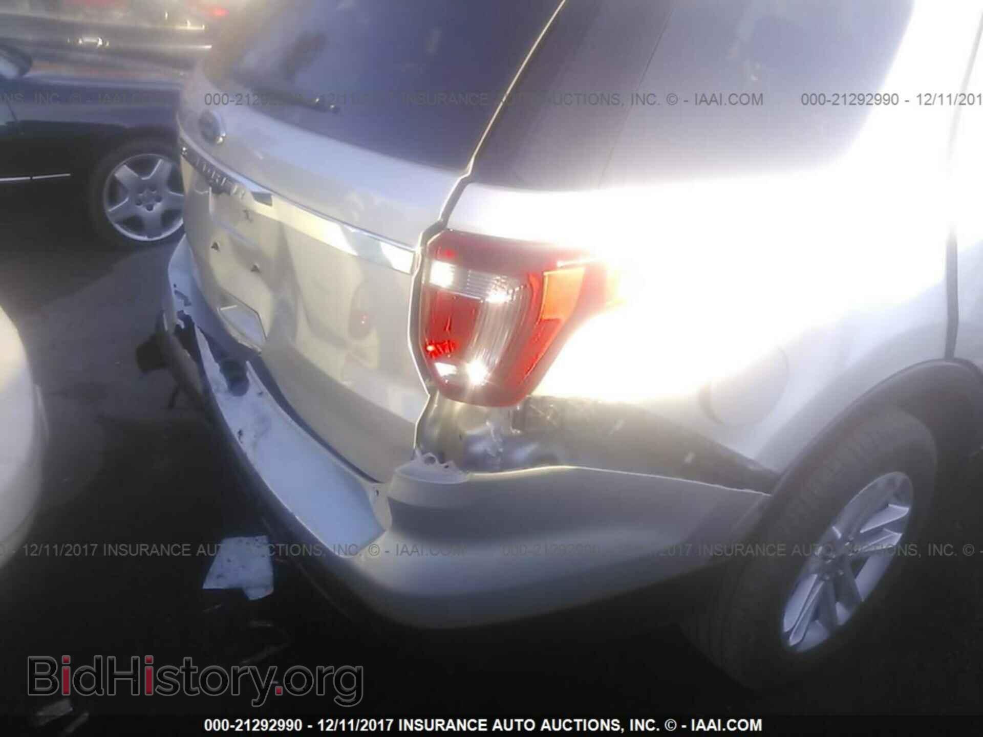 2017 Ford Explorer - VIN: 1FM5K7B87HGD10477 - Photo 6