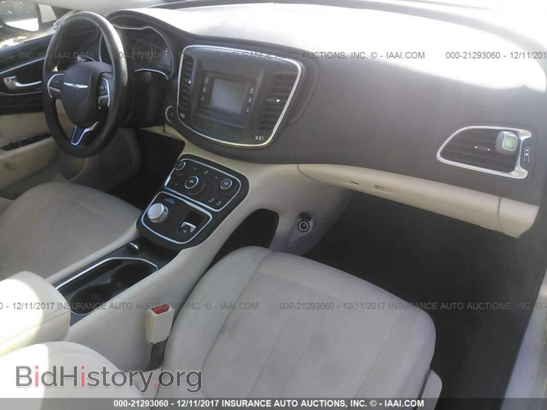2015 Chrysler 200 - VIN: 1C3CCCAB3FN745119 - Photo 5