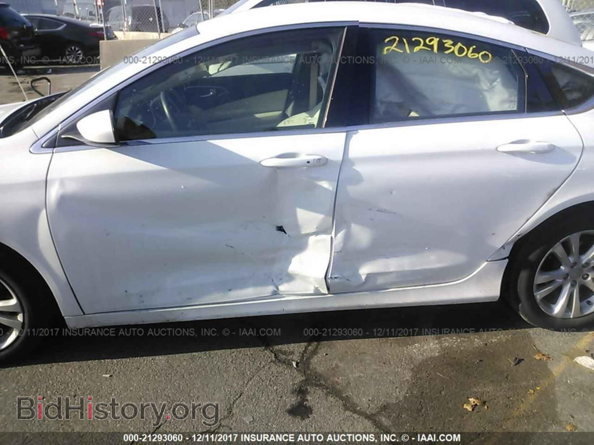 2015 Chrysler 200 - VIN: 1C3CCCAB3FN745119 - Photo 6