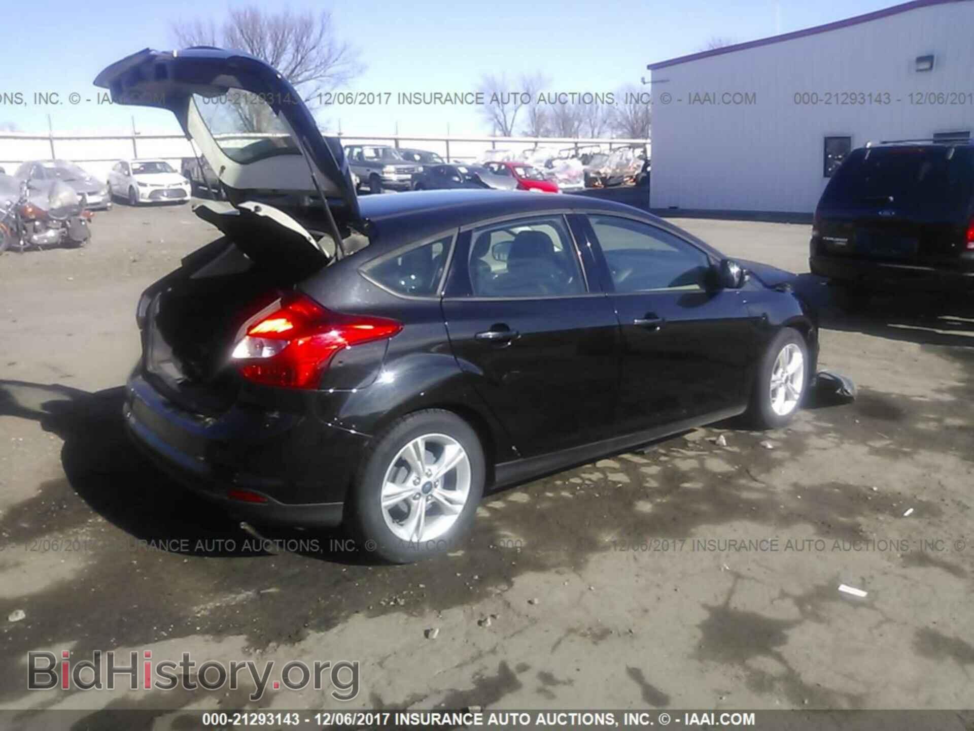 2014 Ford Focus - VIN: 1FADP3K25EL458013 - Photo 4
