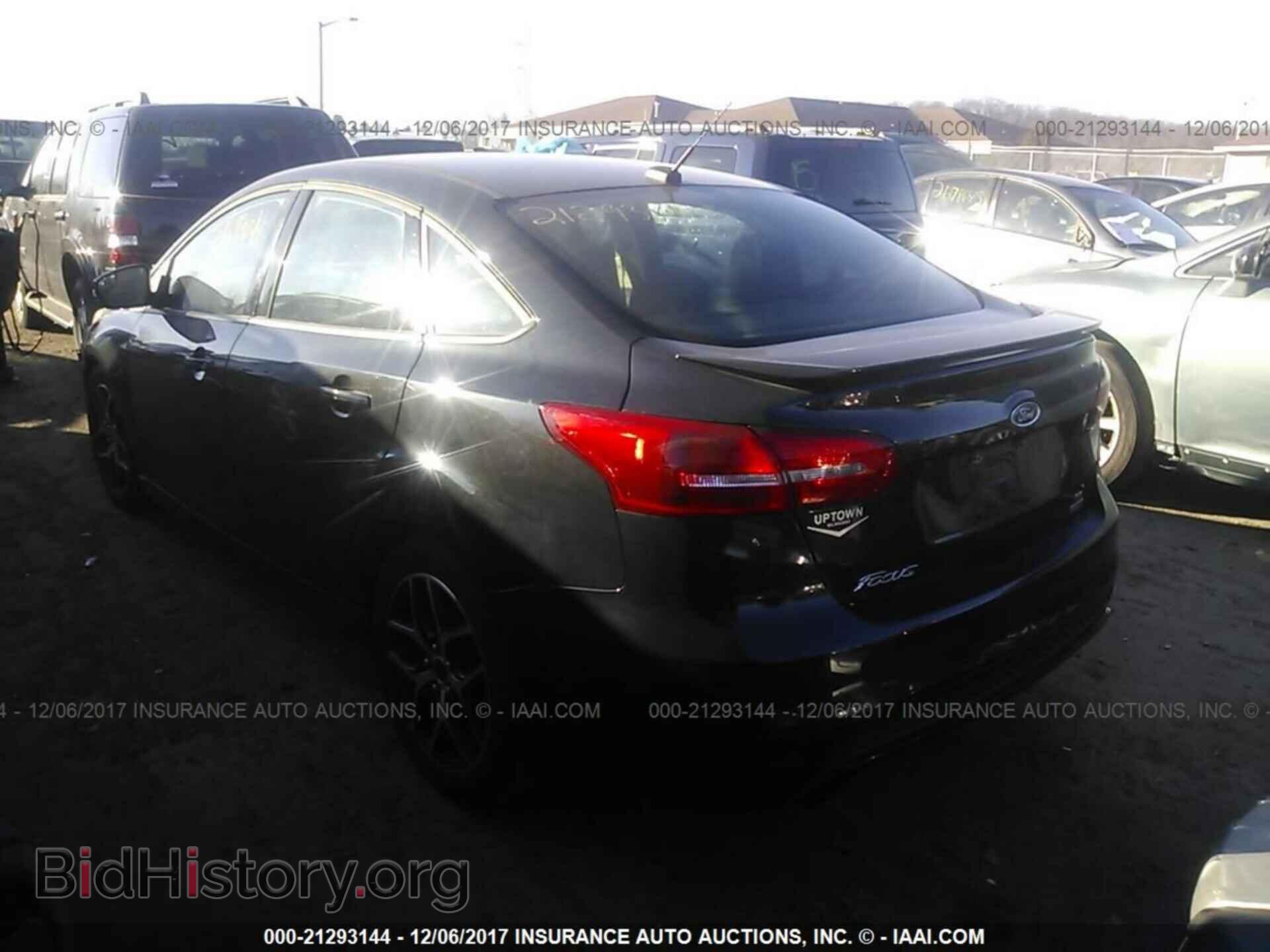 2015 Ford Focus - VIN: 1FADP3FE8FL373222 - Photo 3