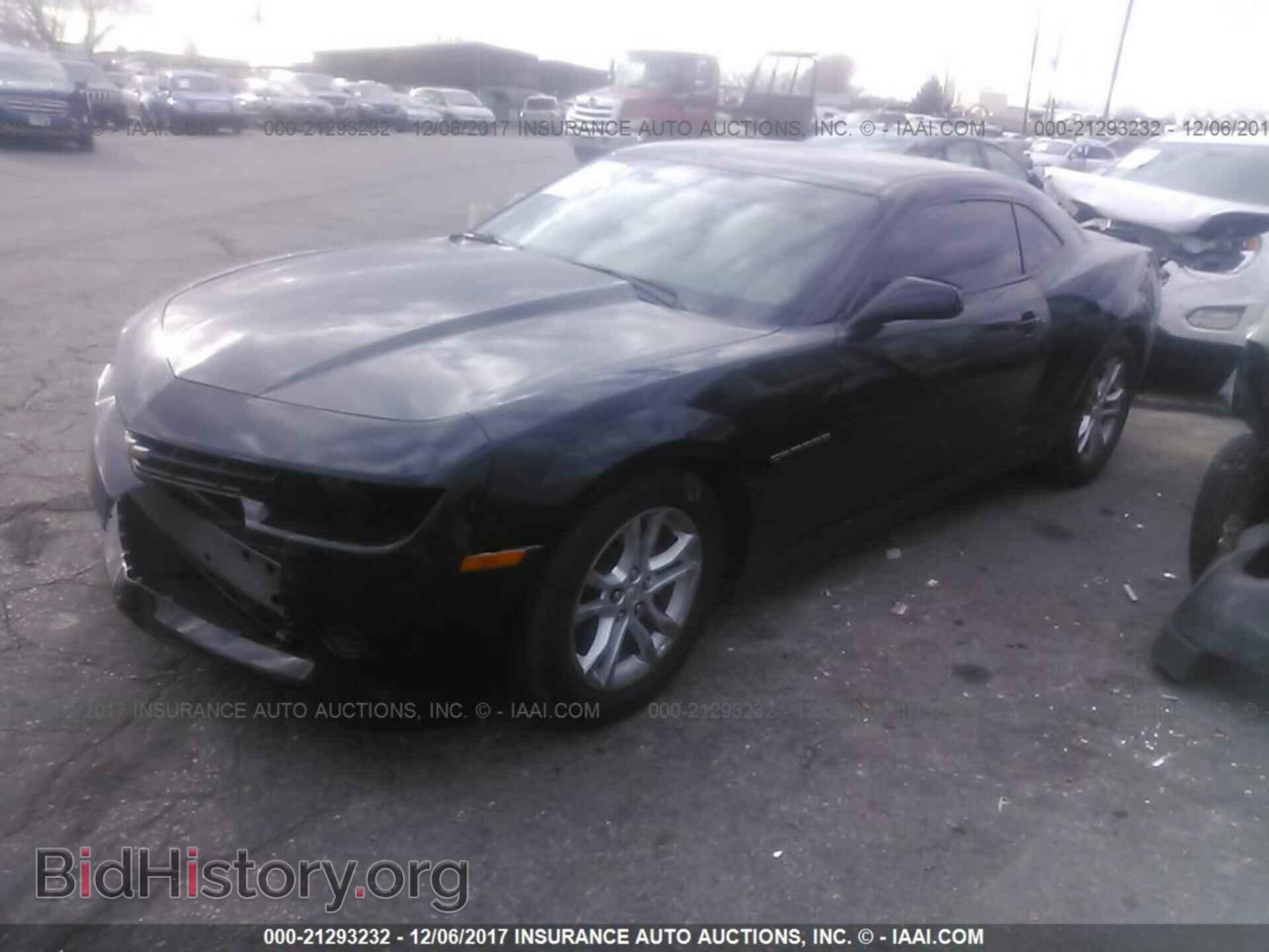 2015 Chevrolet Camaro - VIN: 2G1FB1E38F9237923 - Фото 2