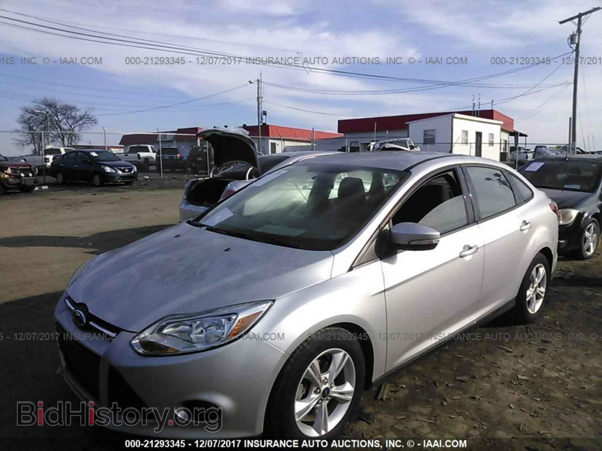 2014 Ford Focus - VIN: 1FADP3F26EL459486 - Фото 2