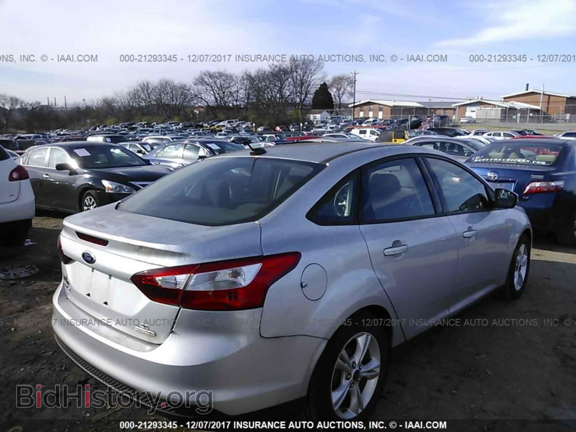 2014 Ford Focus - VIN: 1FADP3F26EL459486 - Фото 4