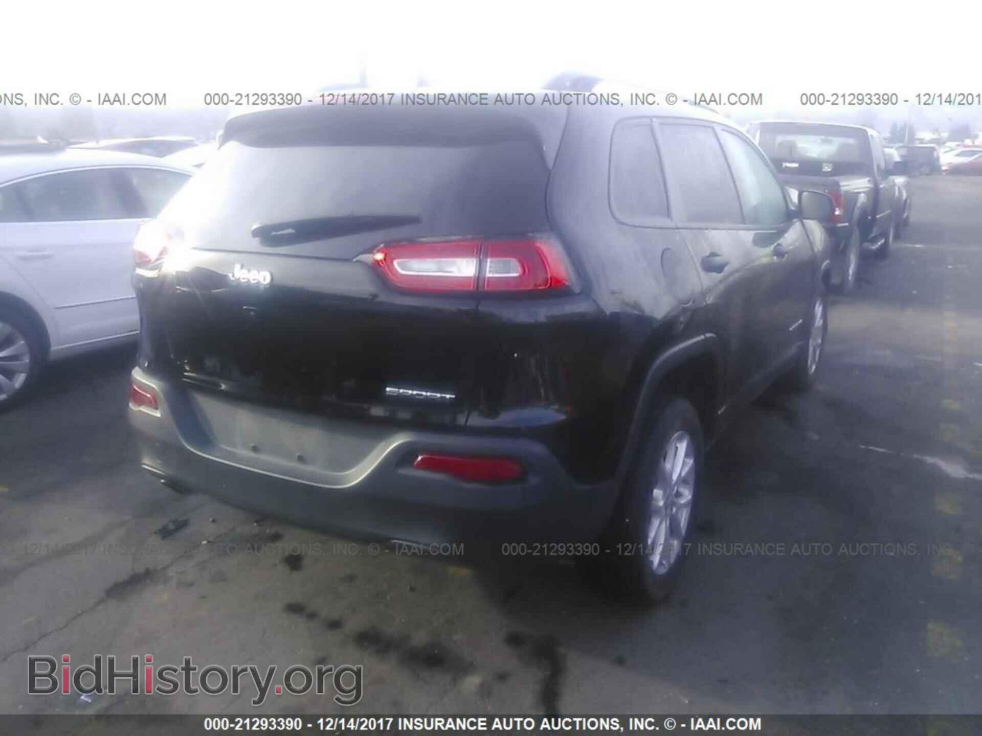 2017 Jeep Cherokee - VIN: 1C4PJLAB3HW604566 - Фото 4