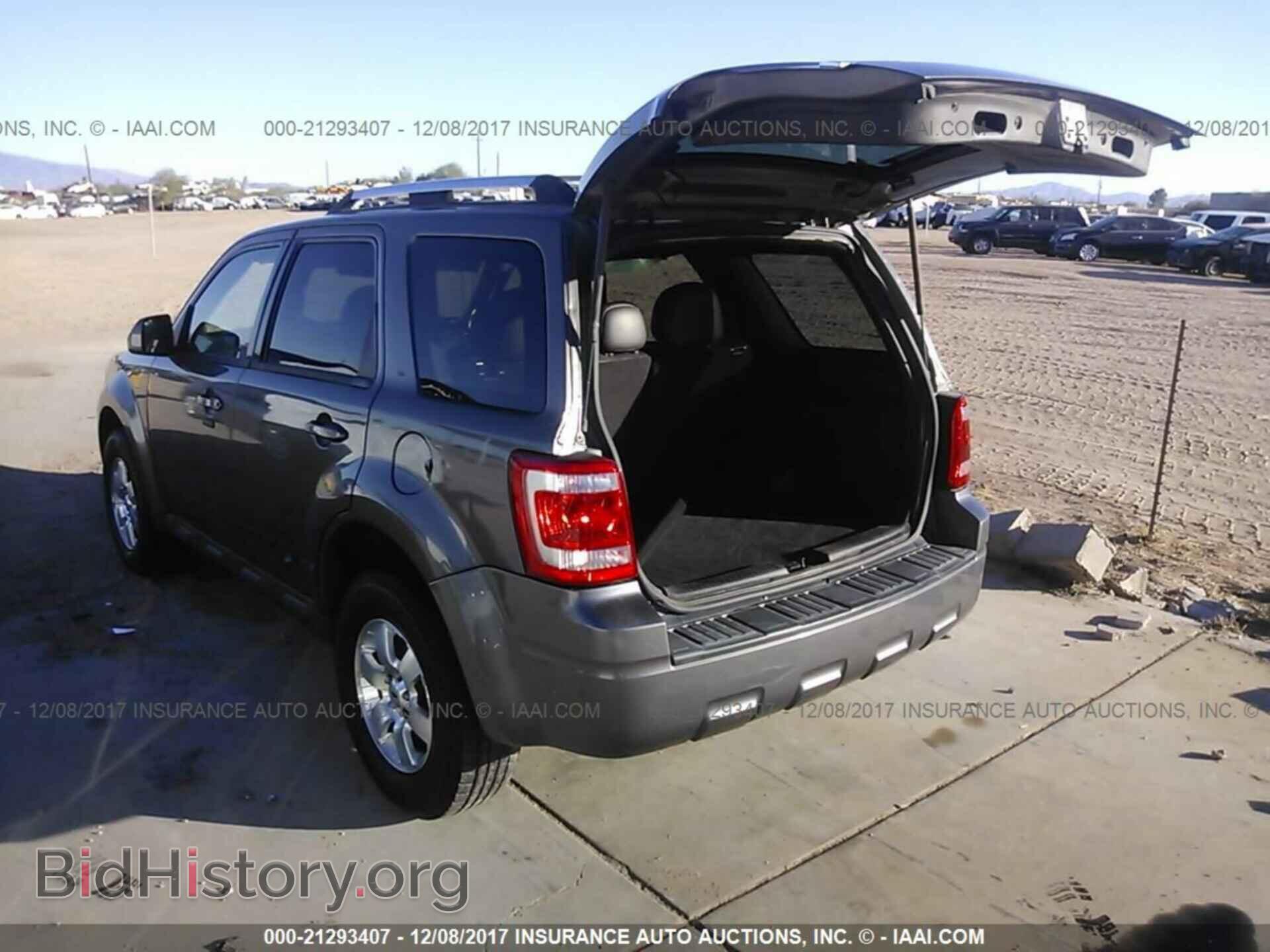 2011 Ford Escape - VIN: 1FMCU0EG9BKC42280 - Photo 3