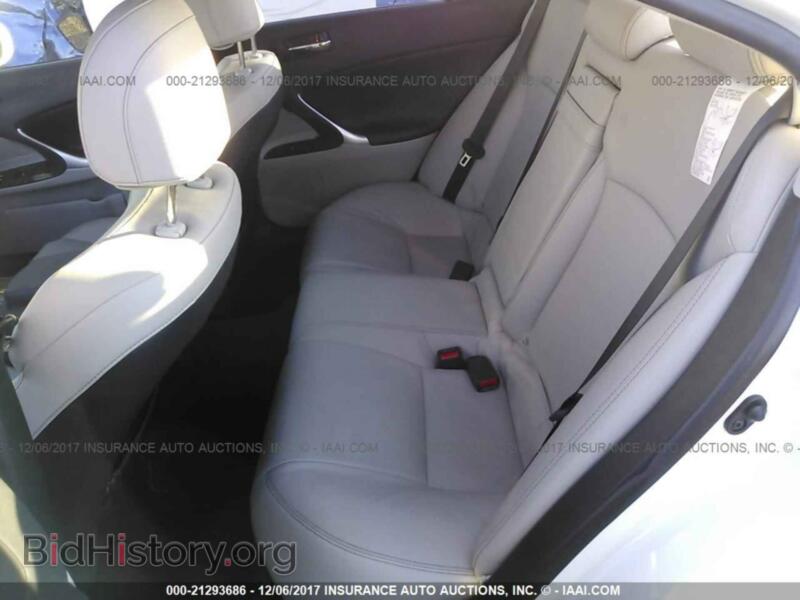 2012 Lexus IS (VIN JTHBF5C25C5164030) — photo 8 of 10