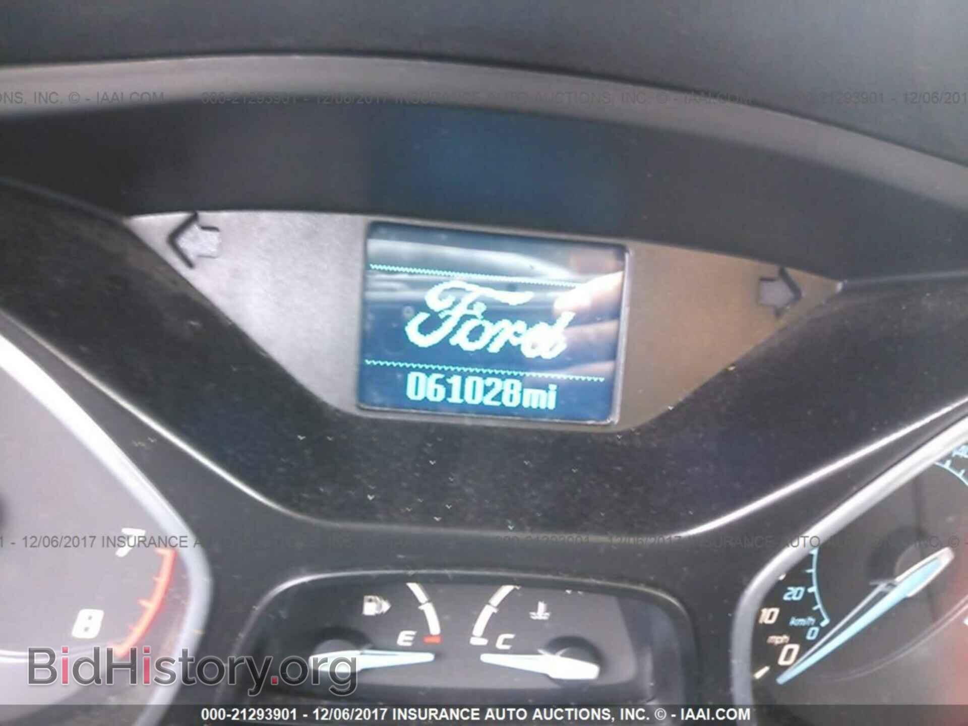 2012 Ford Focus - VIN: 1FAHP3F27CL418072 - Photo 7