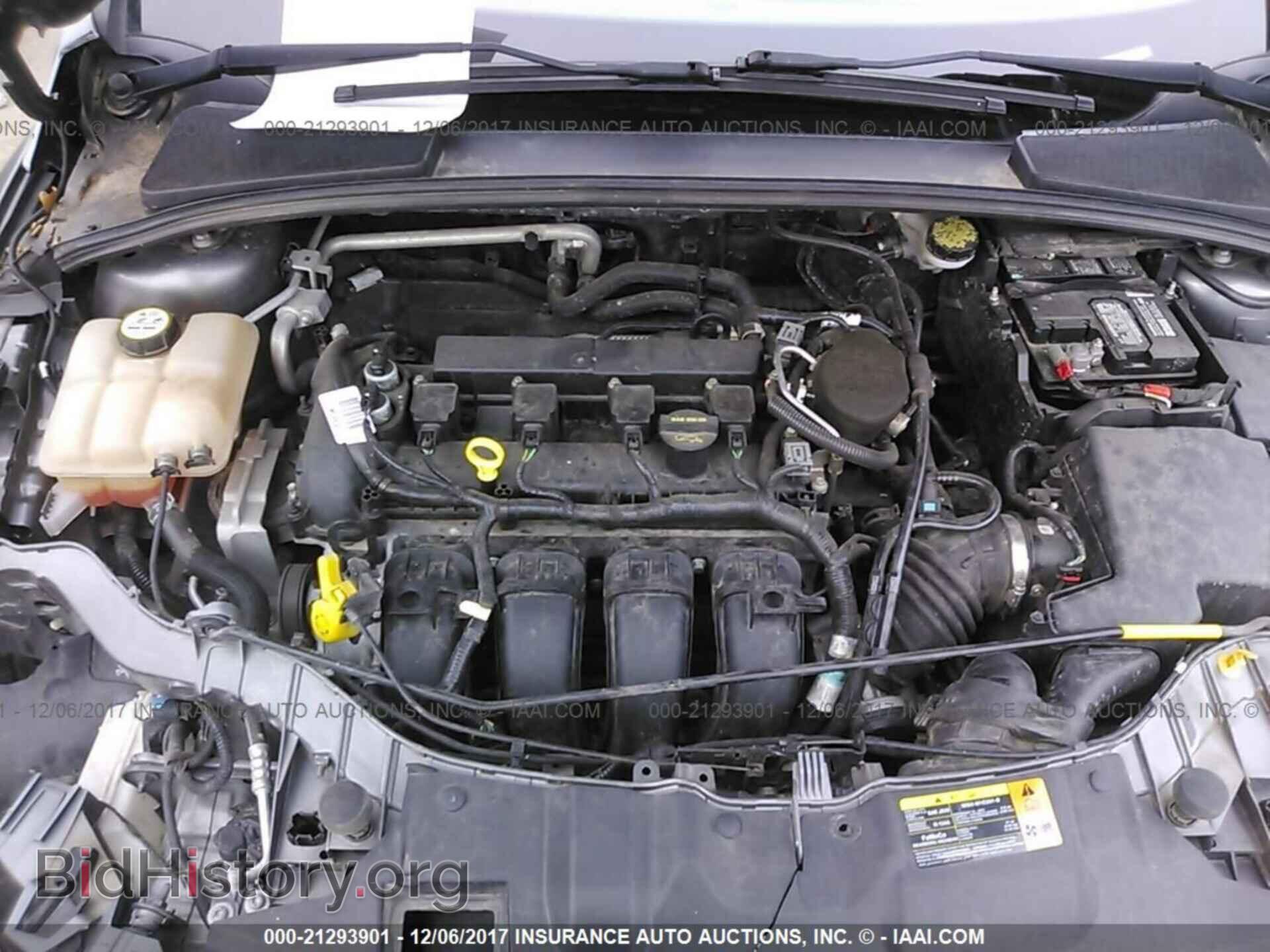 2012 Ford Focus - VIN: 1FAHP3F27CL418072 - Photo 10
