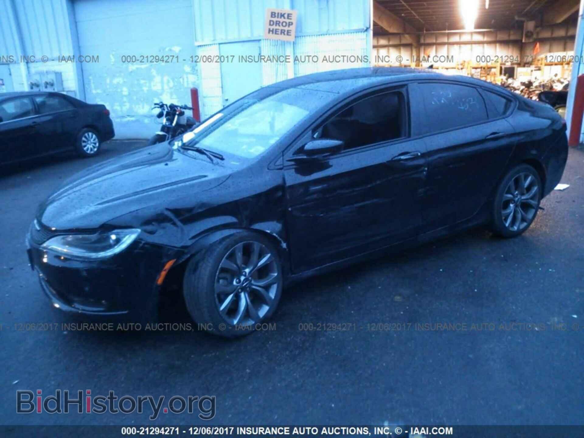 2015 Chrysler 200 - VIN: 1C3CCCDG2FN700003 - Фото 2