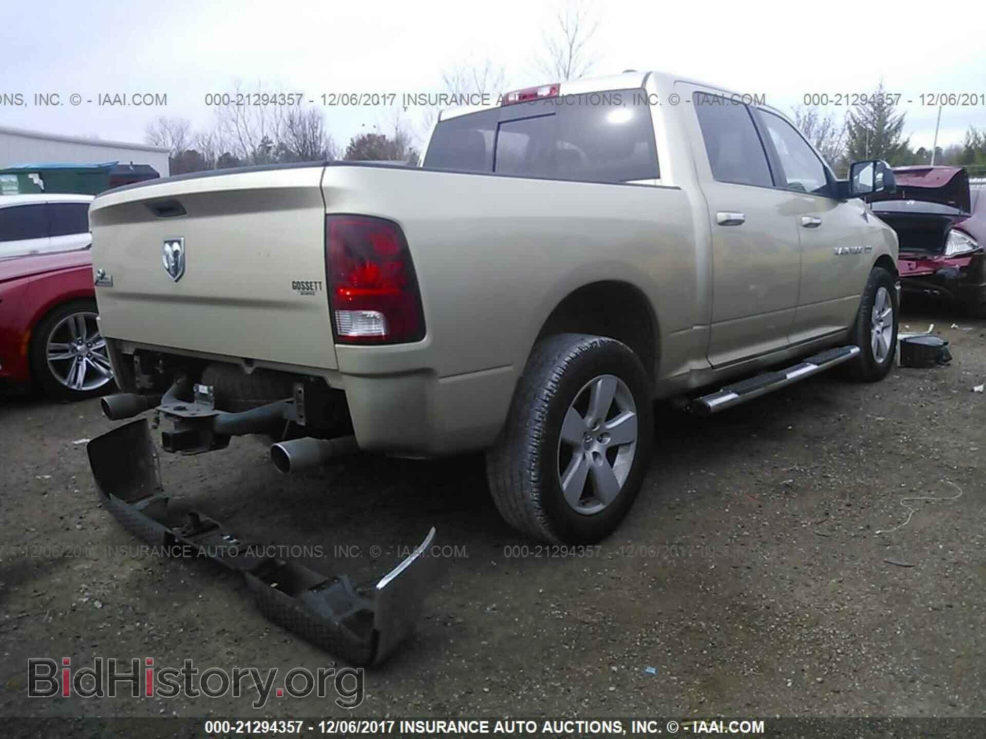 2011 Dodge Ram 1500 - VIN: 1D7RB1CT6BS582101 - Фото 4