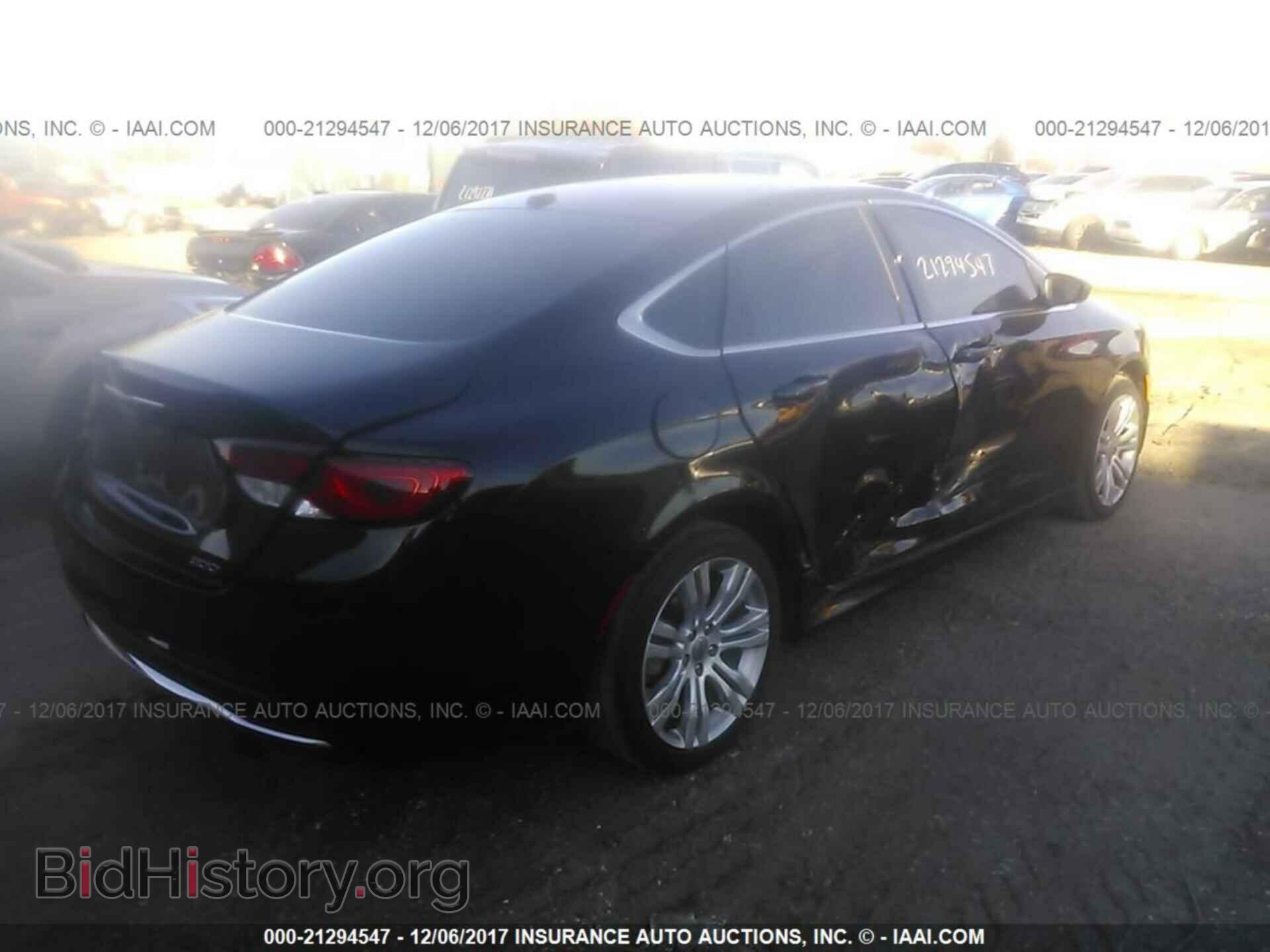 2015 Chrysler 200 - VIN: 1C3CCCAB7FN539074 - Photo 4