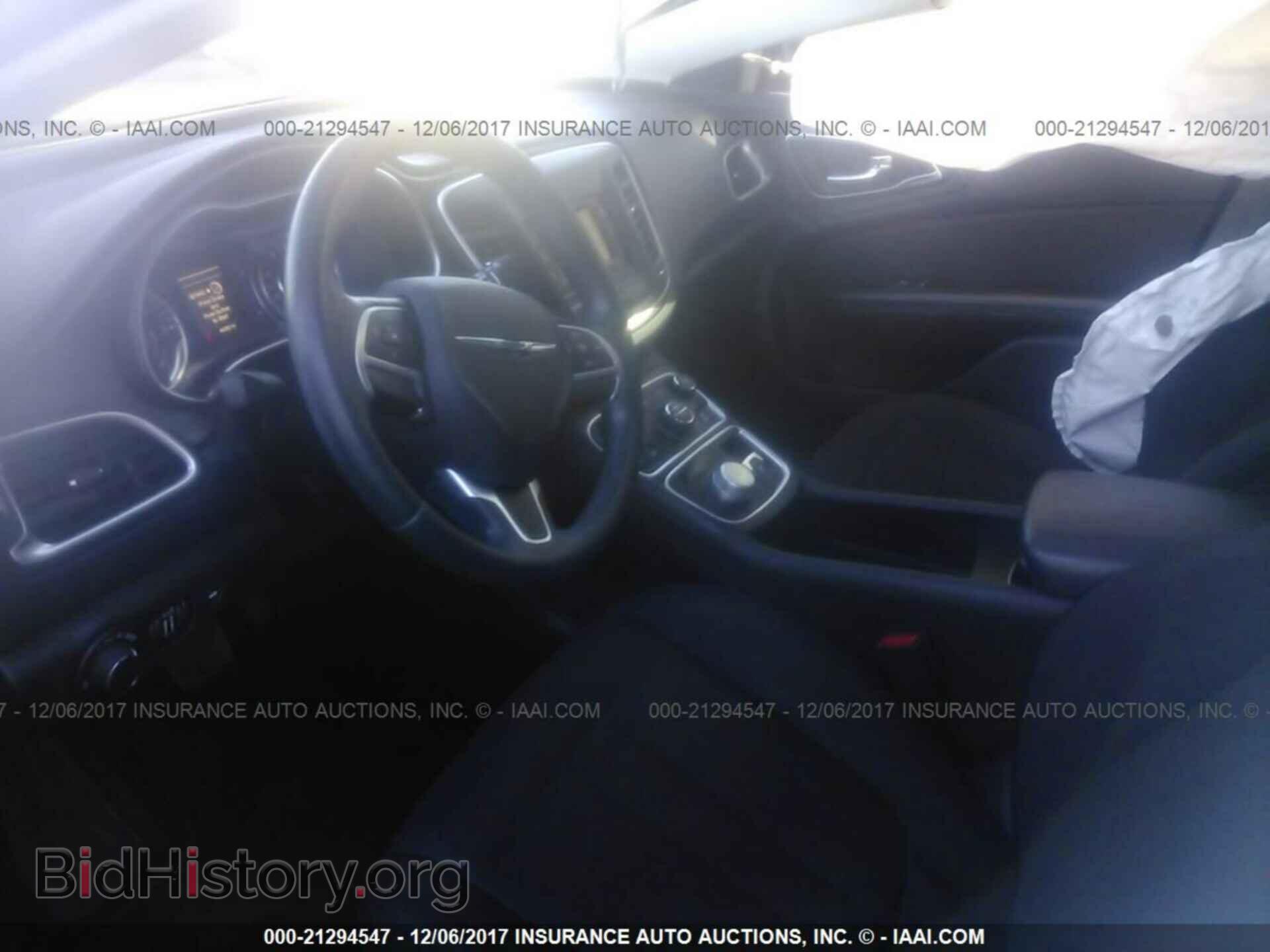 2015 Chrysler 200 - VIN: 1C3CCCAB7FN539074 - Photo 5