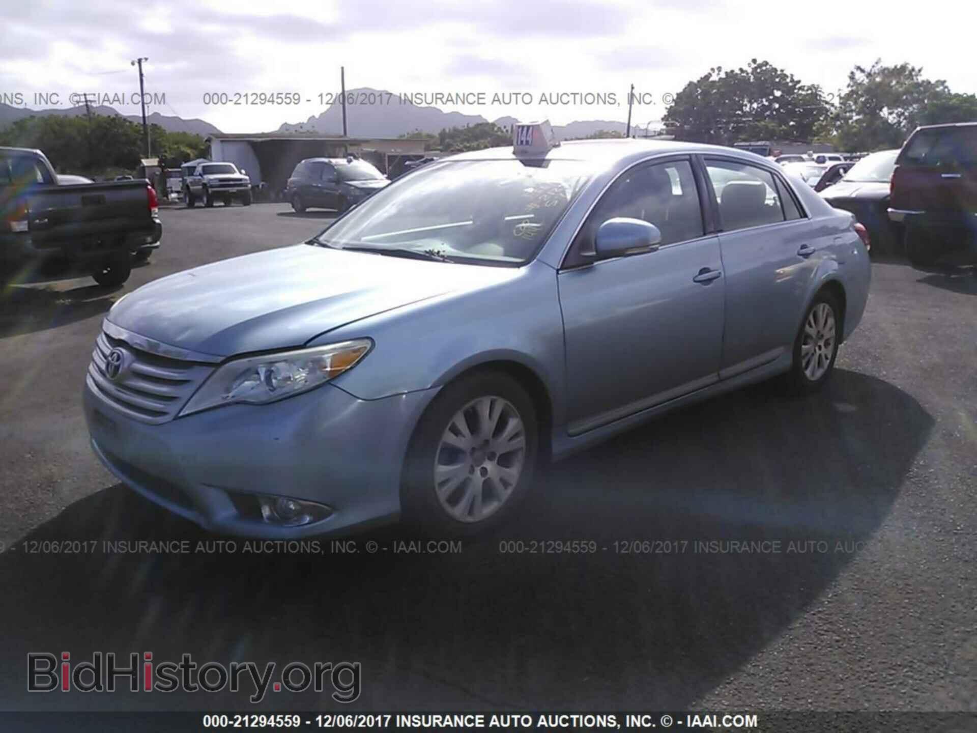 2011 Toyota Avalon - VIN: 4T1BK3DB6BU426783 - Фото 2