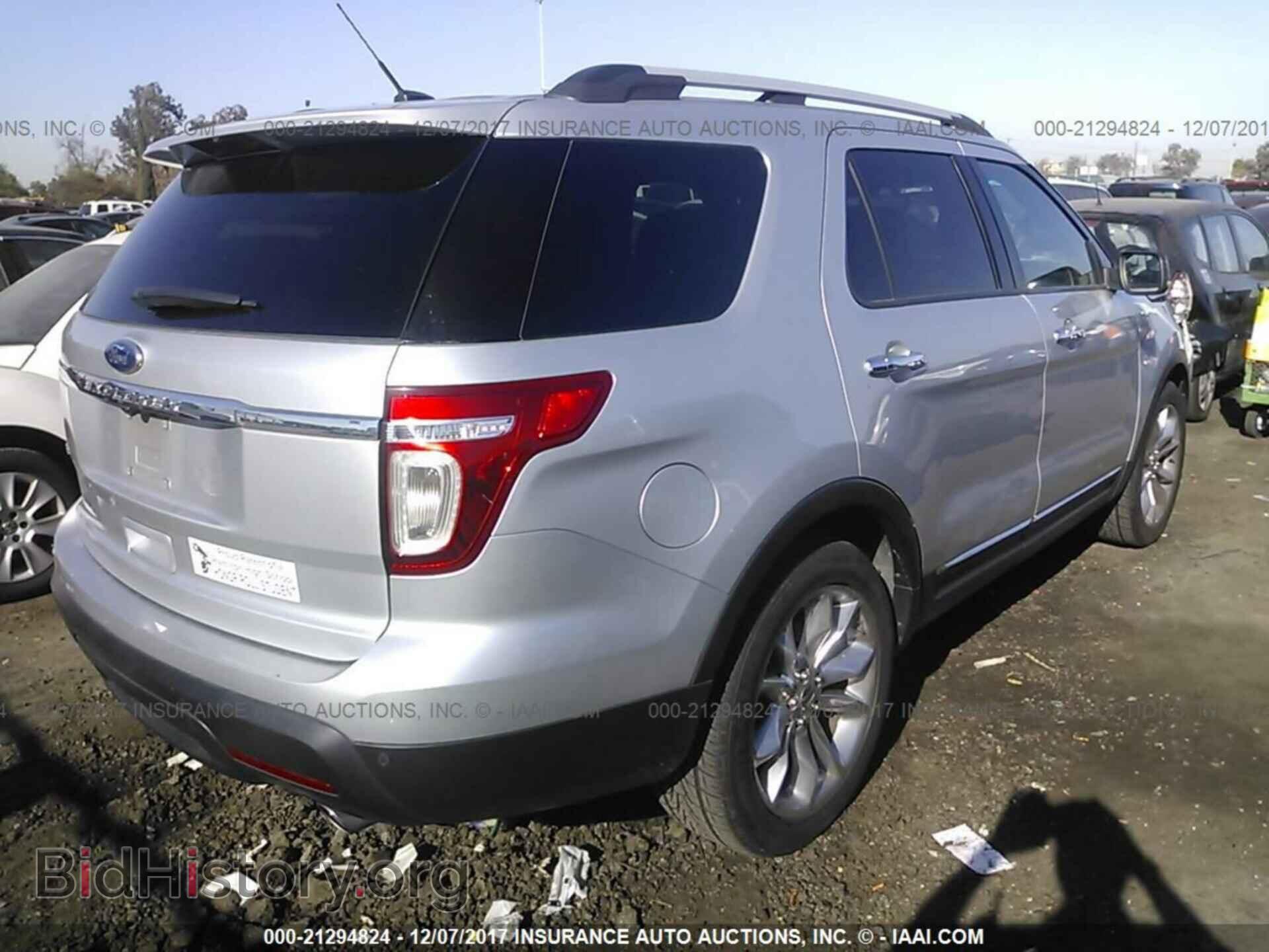 2011 Ford Explorer - VIN: 1FMHK7D89BGA15740 - Photo 4